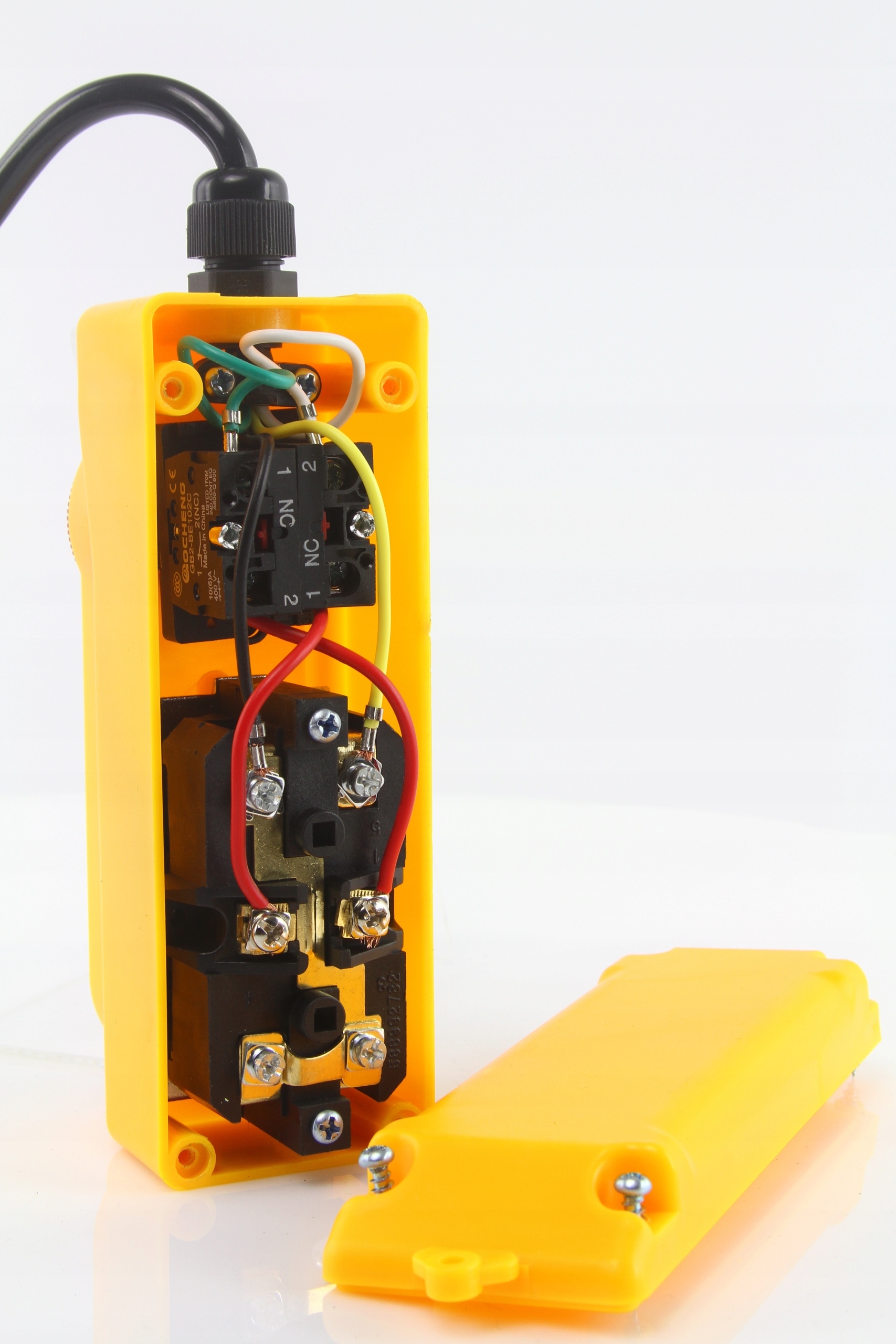 Przełącznik przycisk pilot wciągarki 500 1000 230V Kod producenta V06083