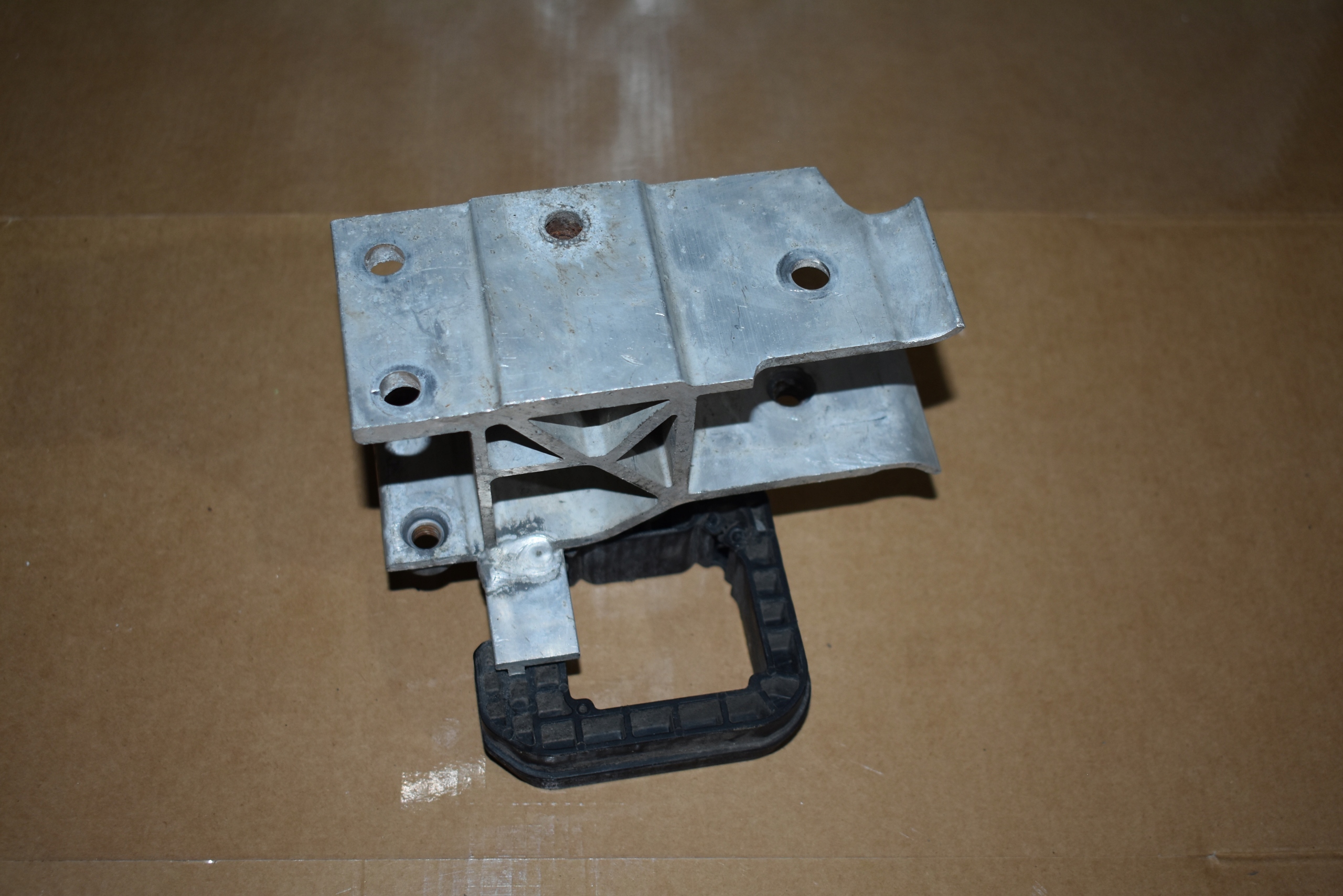 IDEALNE Support plaque Radiateur Gauche BMW G05 G06 G07 1