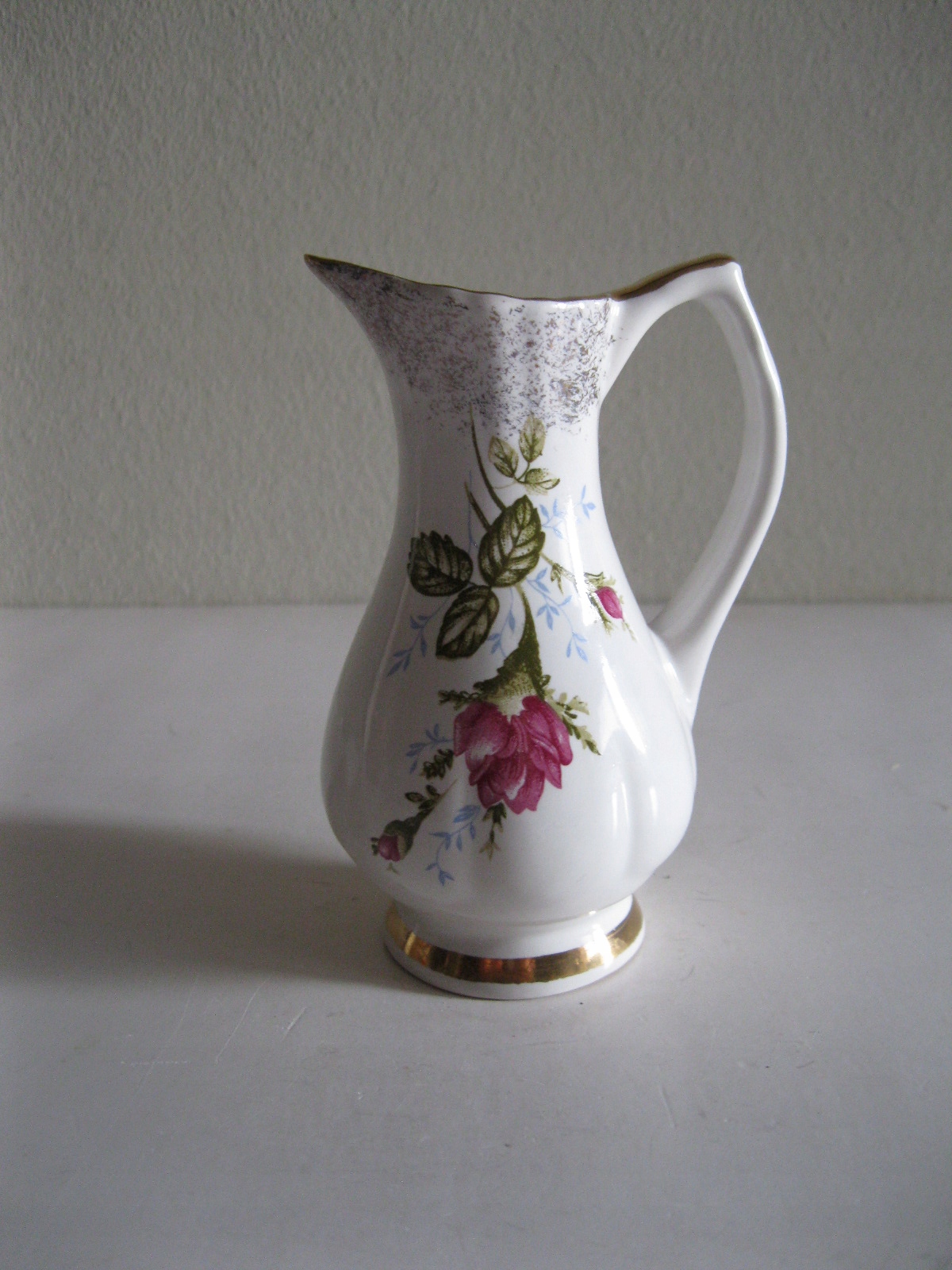 STARY PORCELANOWY MLECZNIK IWONA CHODZIEŻ