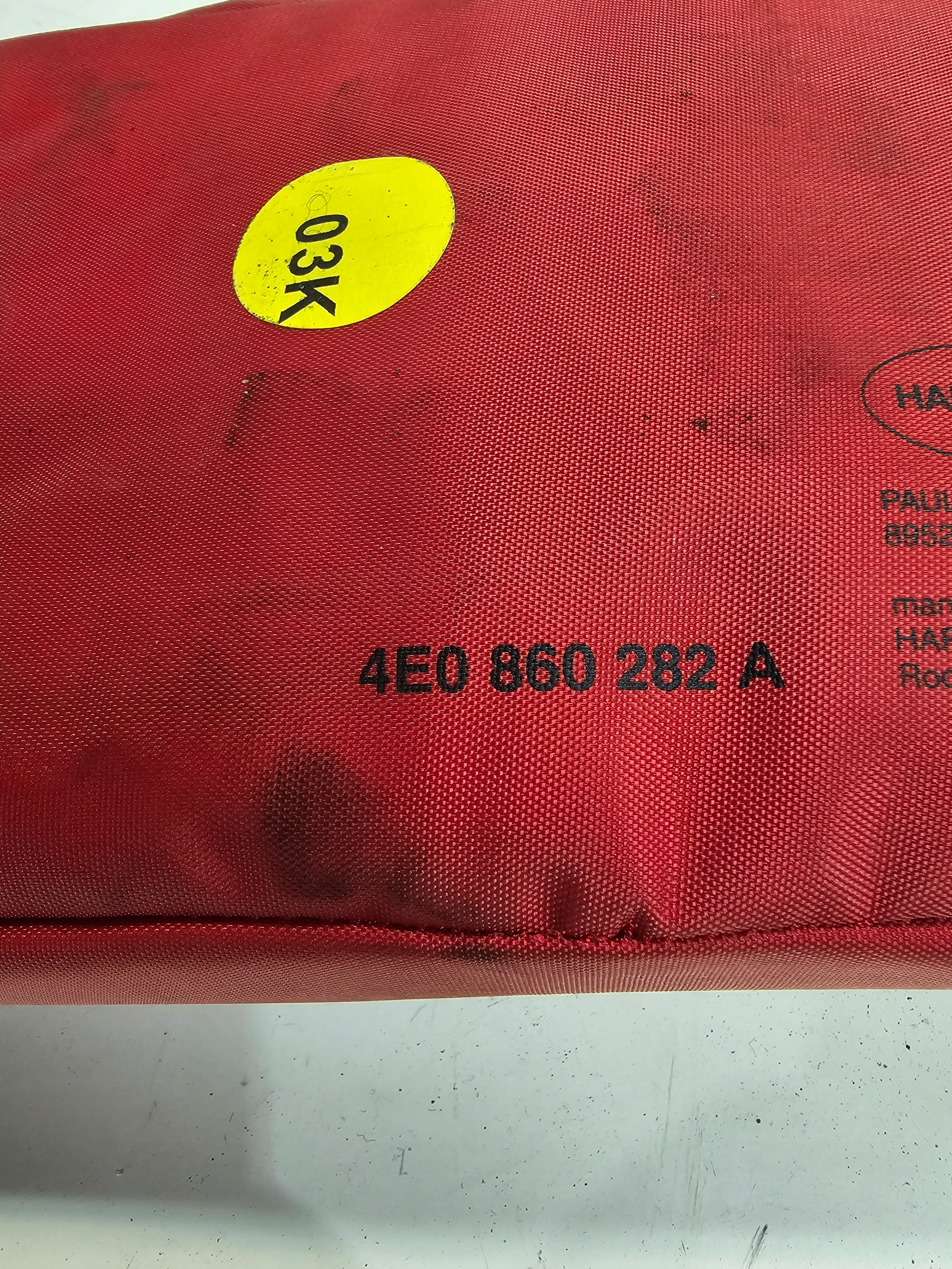 first aid kit PIERWSZEJ POMOCY AUDI VW SKODA 4E0860282A