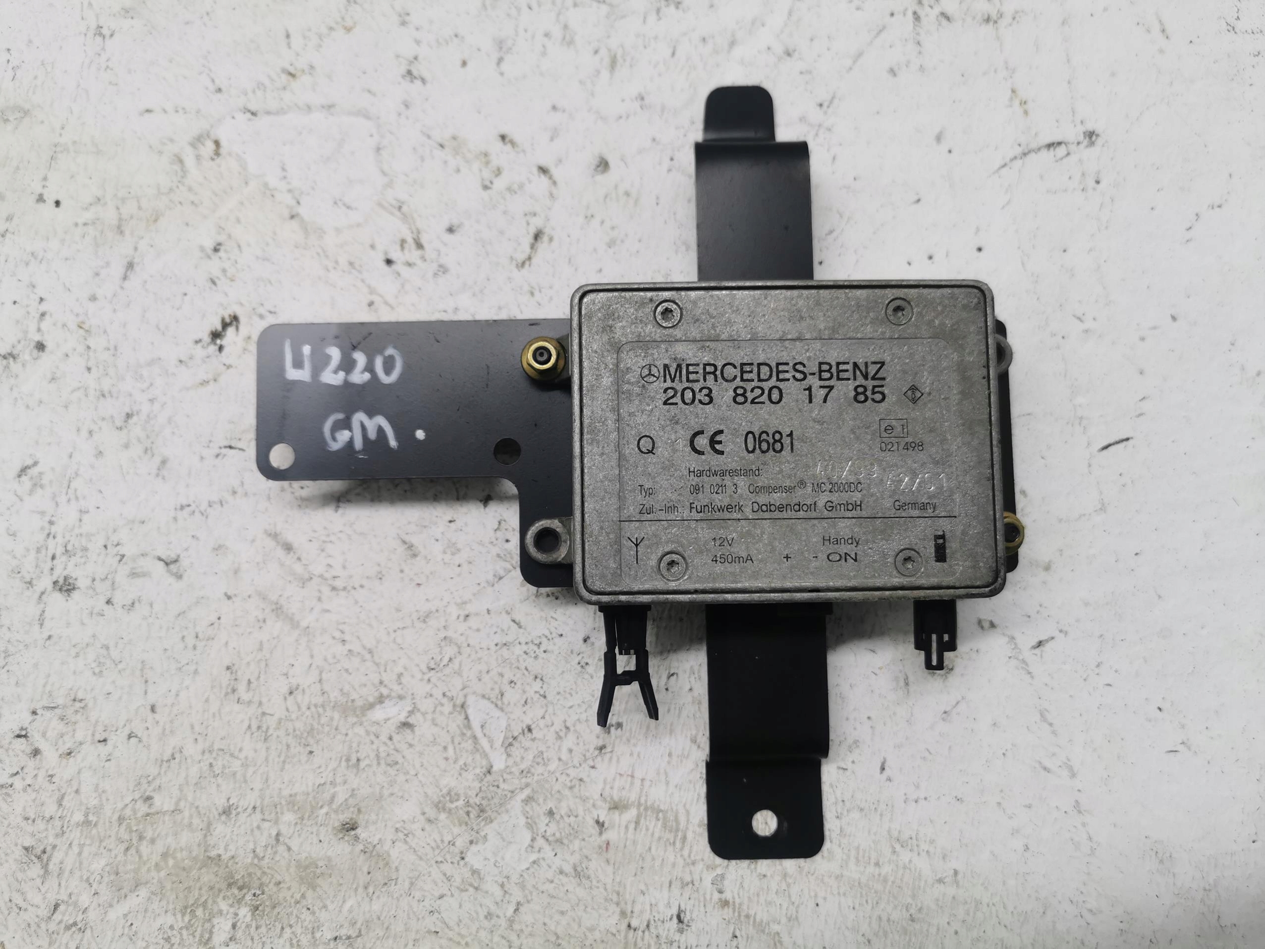 amplifier ANTENY MERCEDES S-KLASA W220 2038201785
