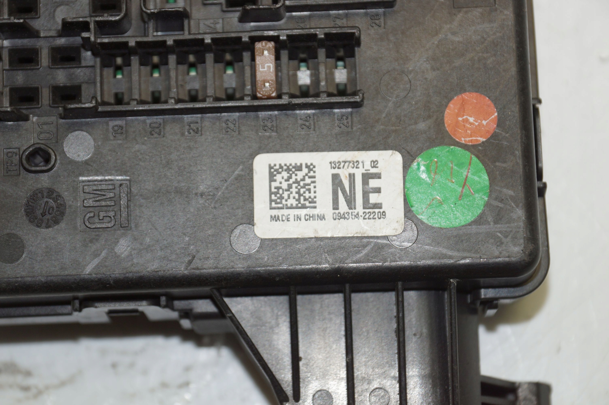 Module fusibles BSI 13277321 OPEL INSIGNIA A