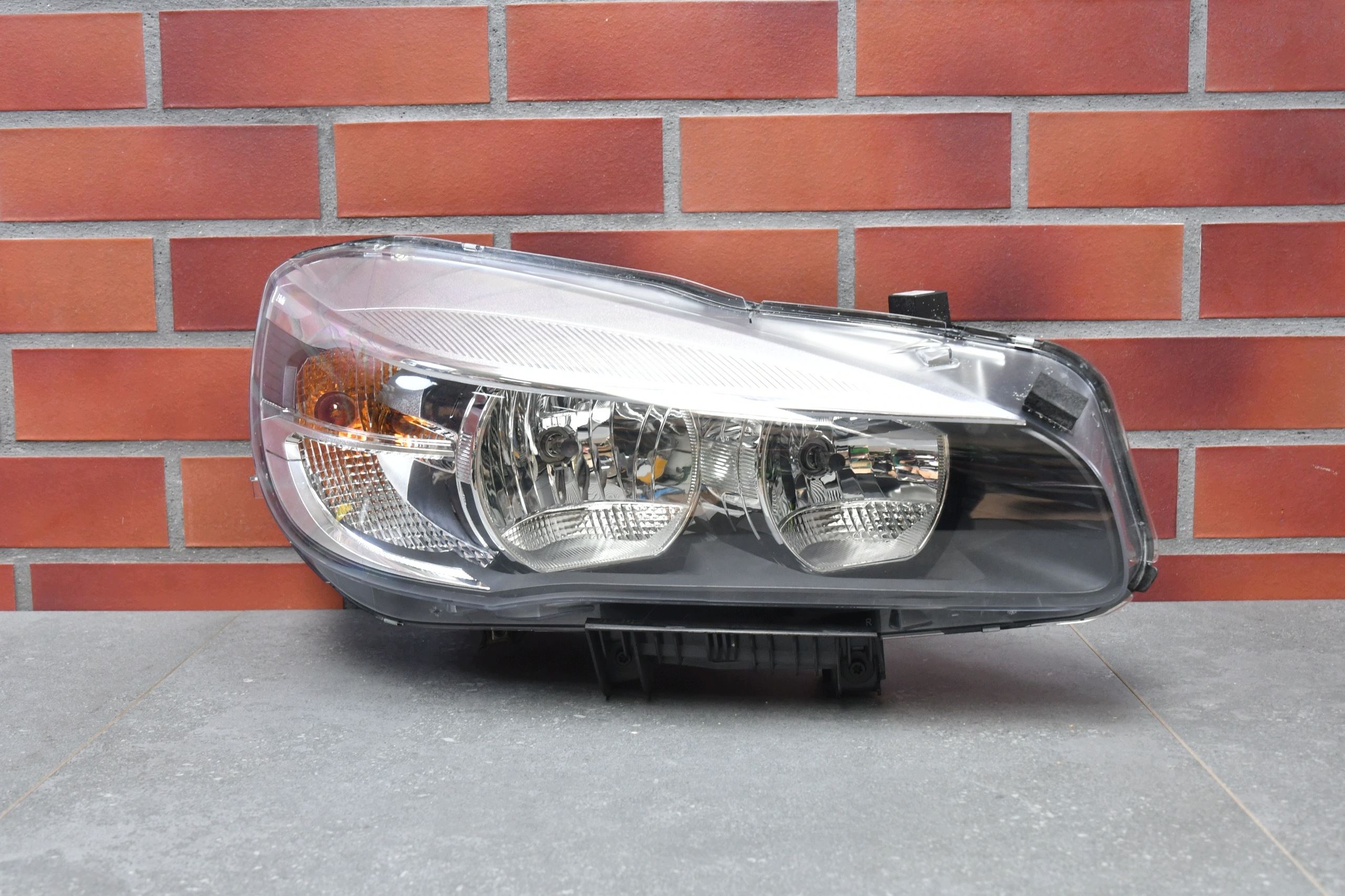 light right front front BMW 2 F45 F46 7422574 EUROPA