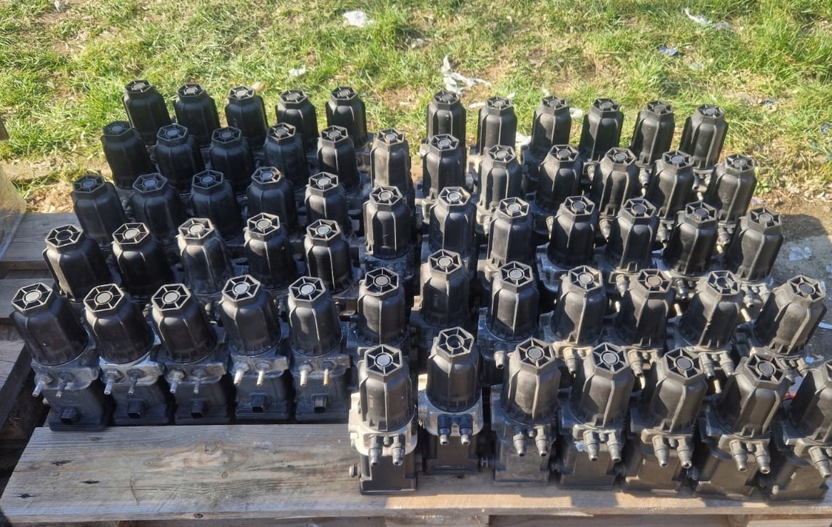 Sterownik Modul adblue mercedes MP4 A0004464354 ACM A0004464854 Hurt/Detal Typ samochodu Samochody ciężarowe