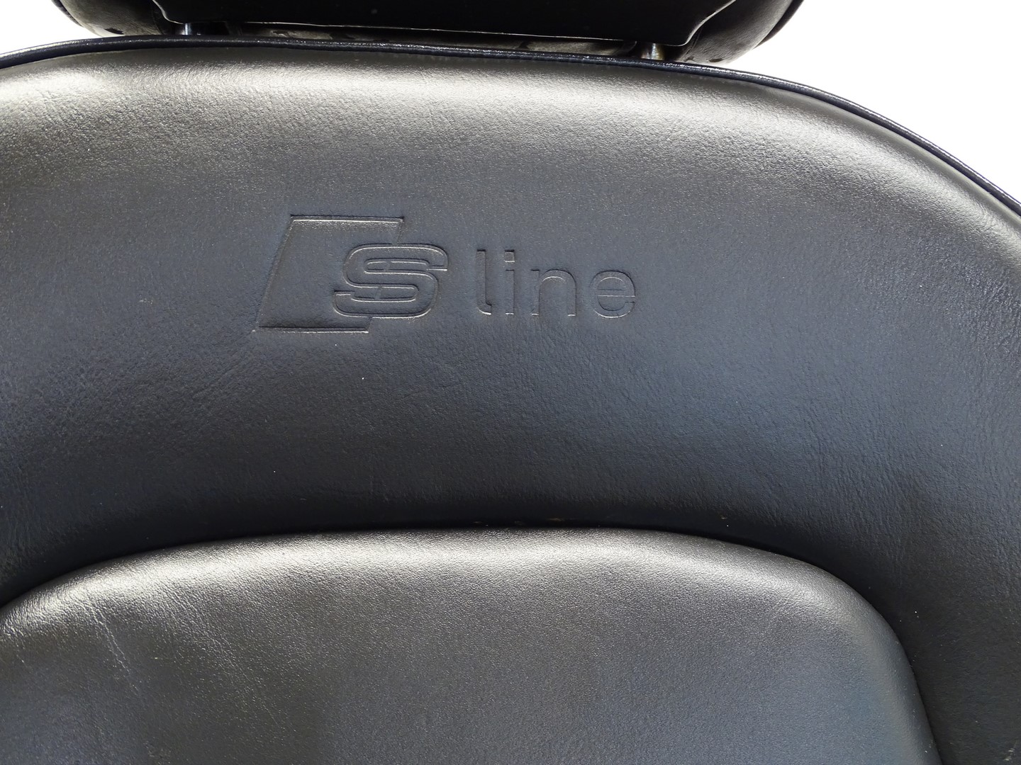 seat left front driver´s leather AUDI Q3 8U S-LINE