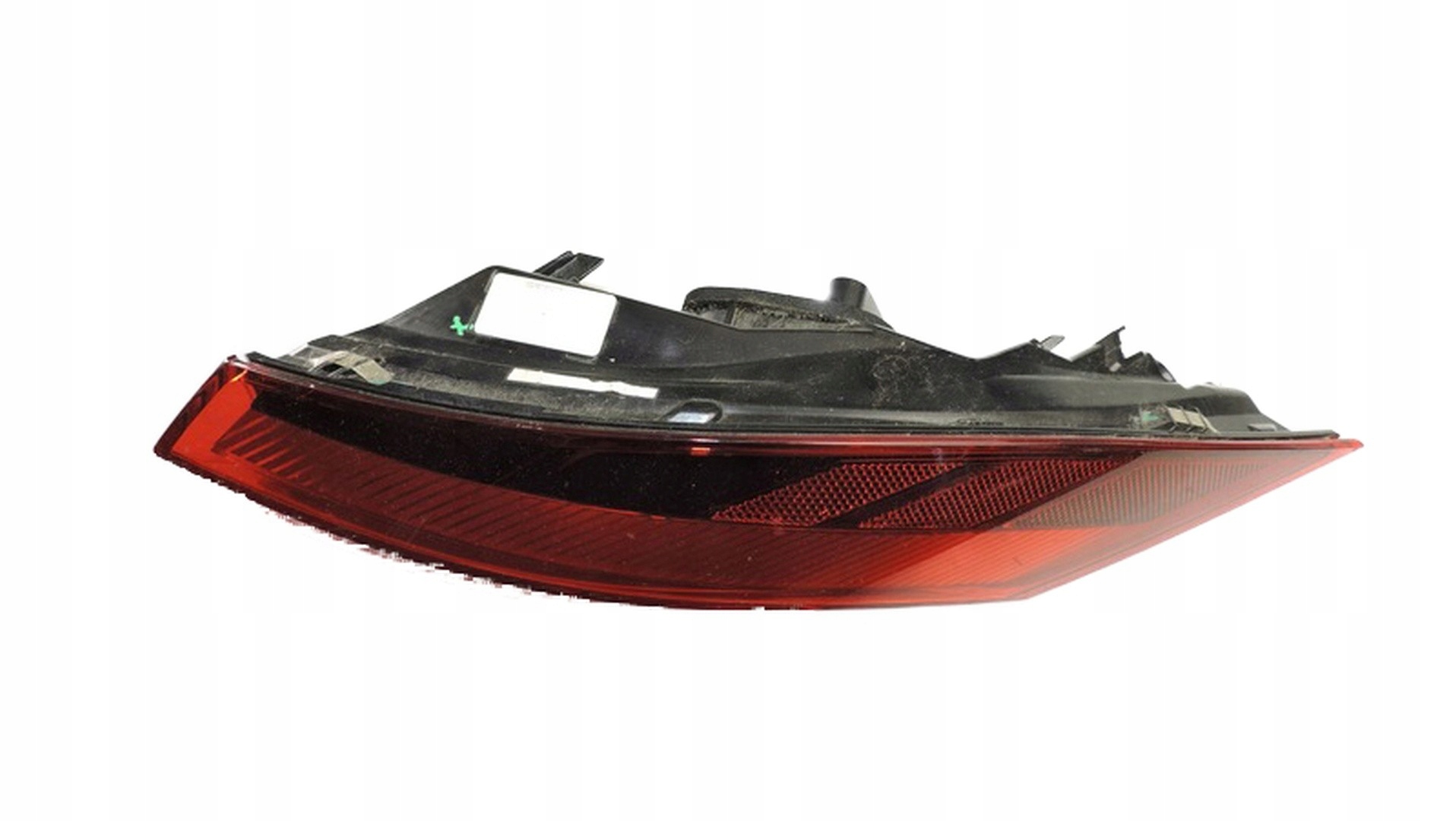 фонарь правый MASERATI GRECALE 670157329