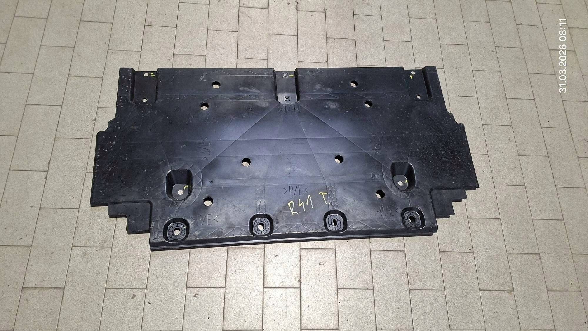 blende abdeckung unter motor Renault 4 748189371R