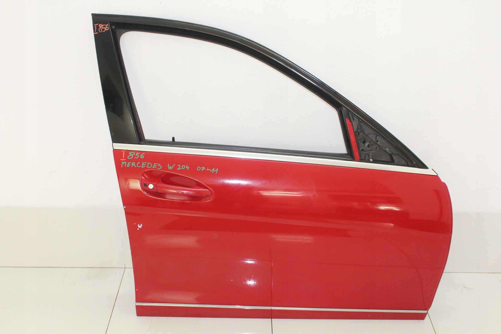 DRZWI PRAWY PRZÓD MERCEDES W204 07-11R 590U