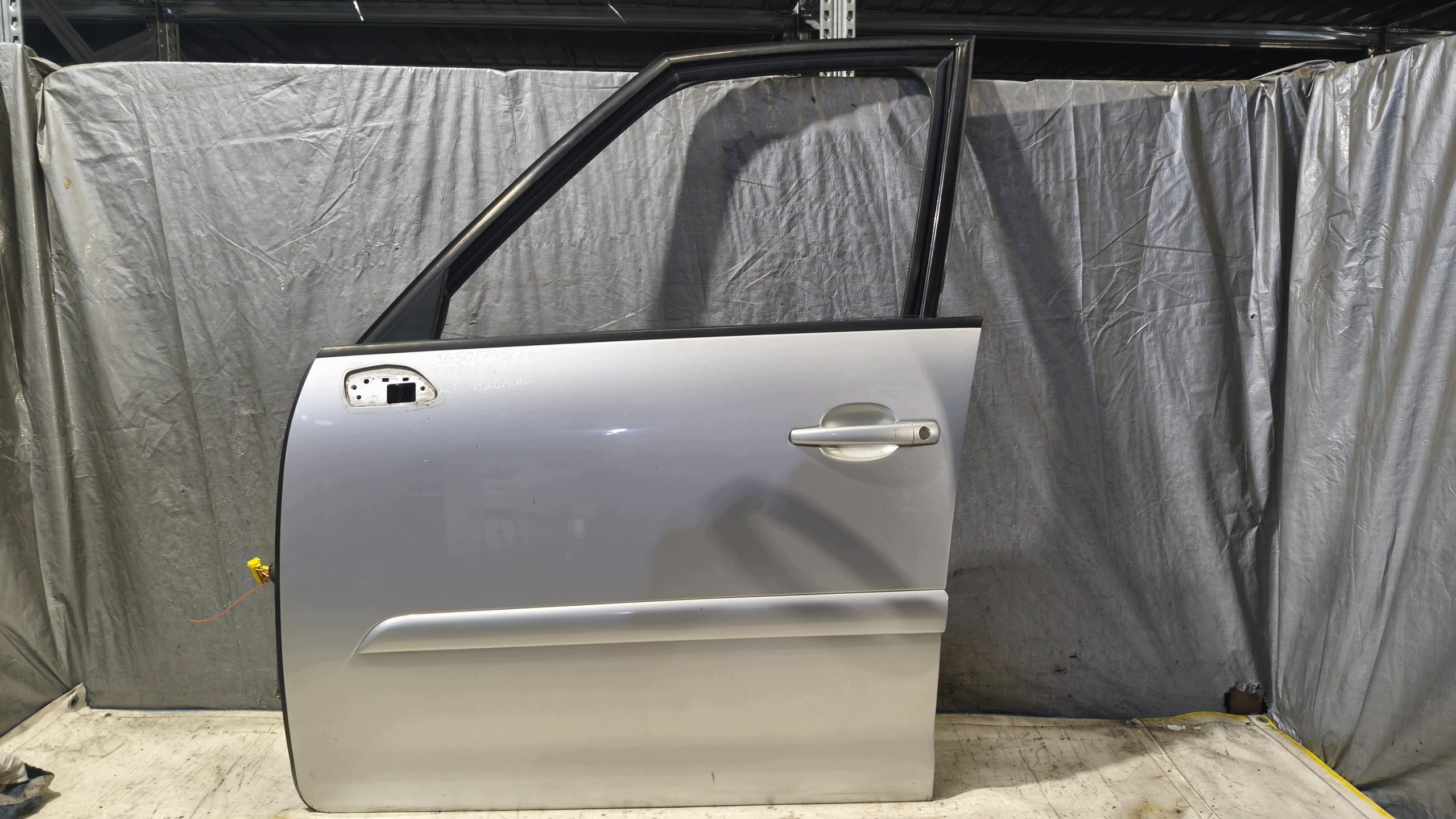 door left front CITROEN PICASSO C4 2008r
