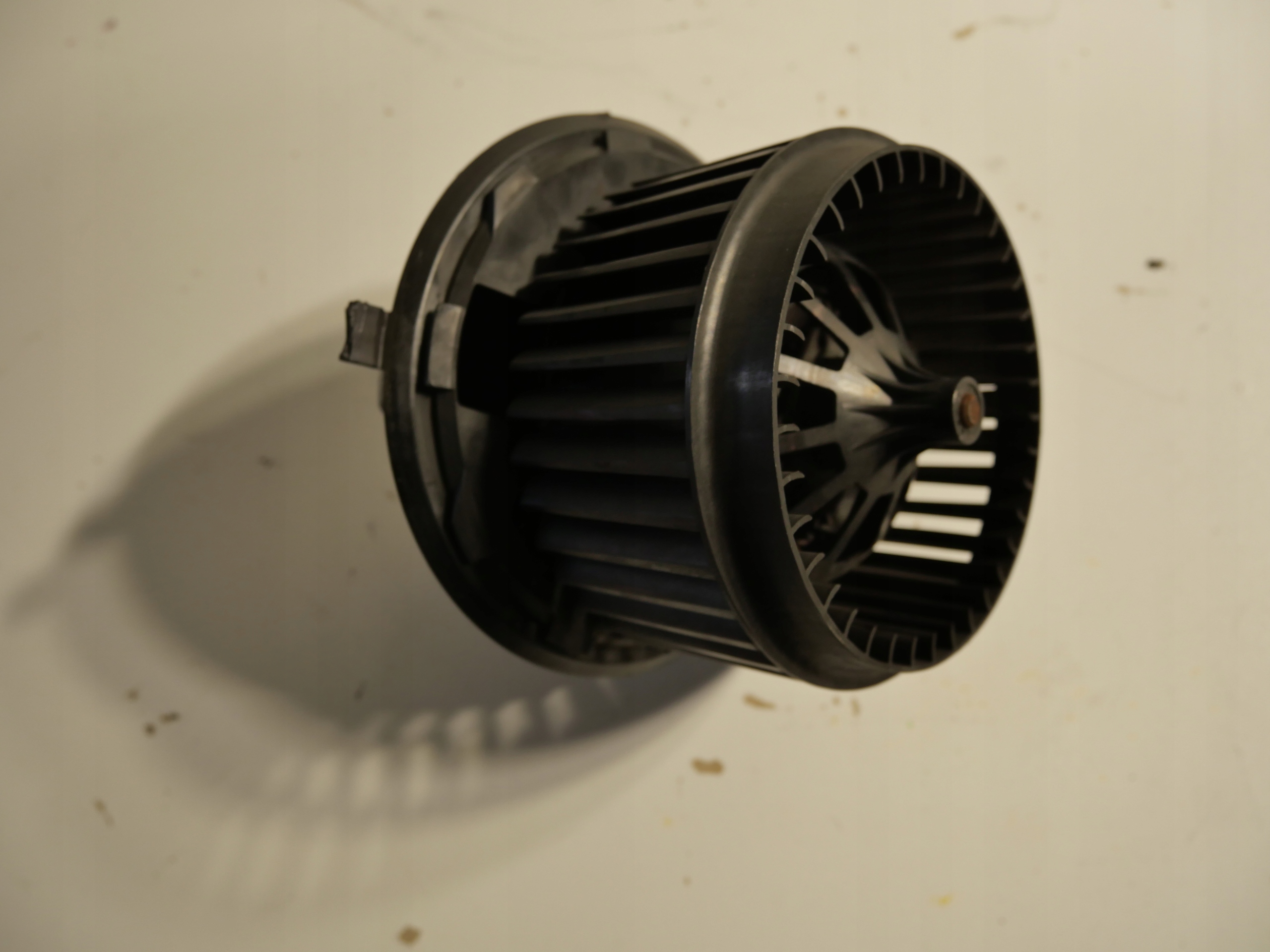 VW T5 ventilátor topení tOPENÍ 7H0819071