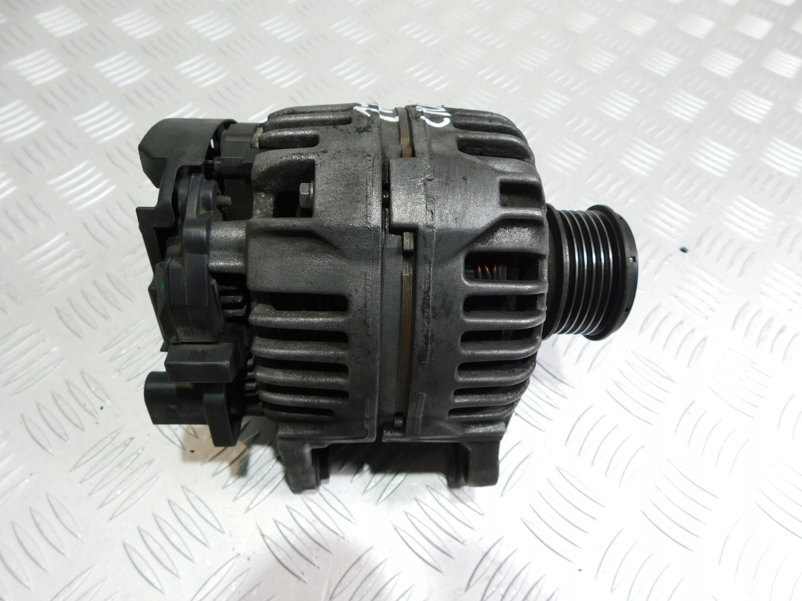 VW Crafter 2.5 TDI alternator 110A 06F903023G