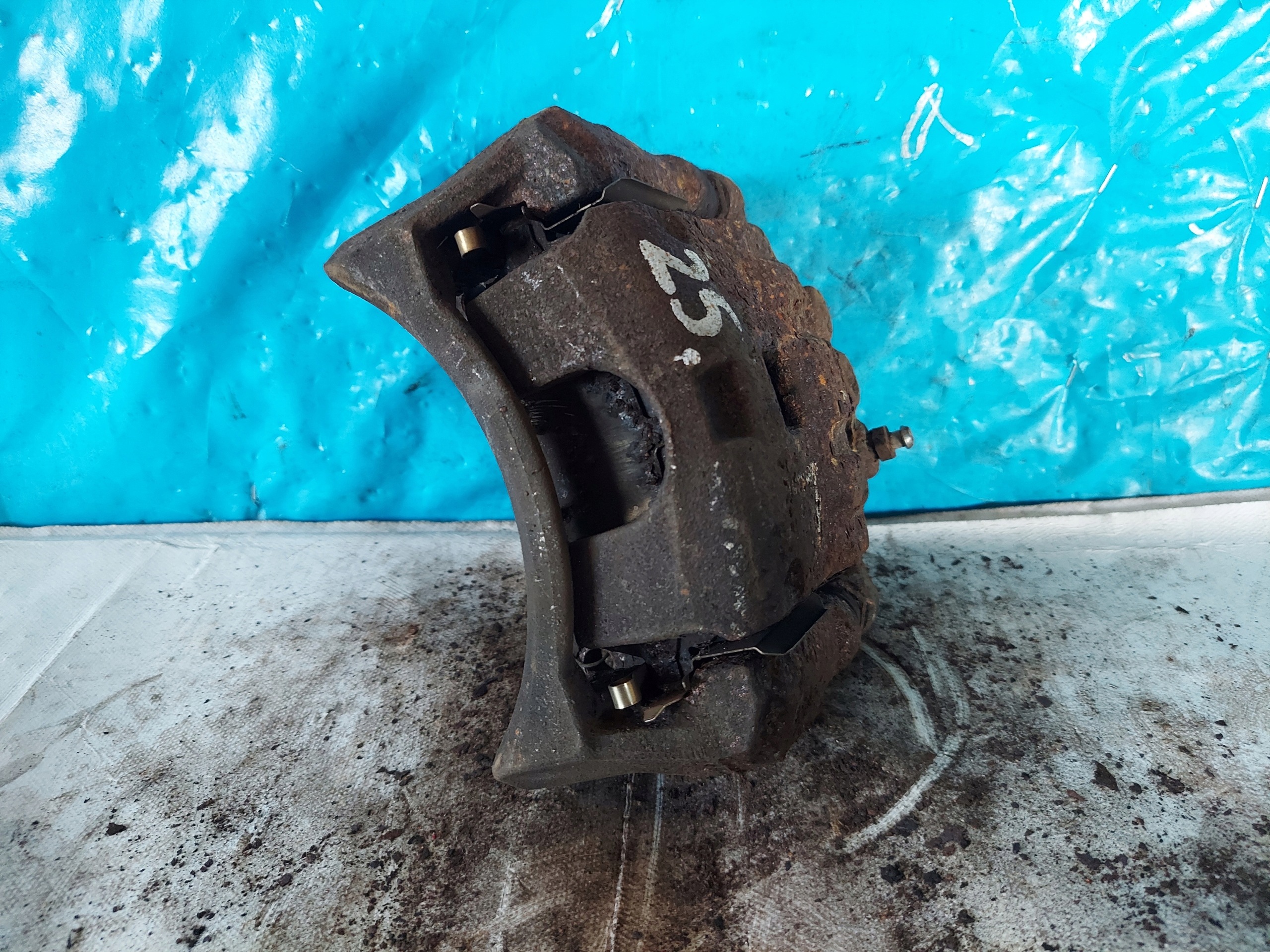 caliper FORD FIESTA MK7 1.6 TD L TRW 3736/E 23V