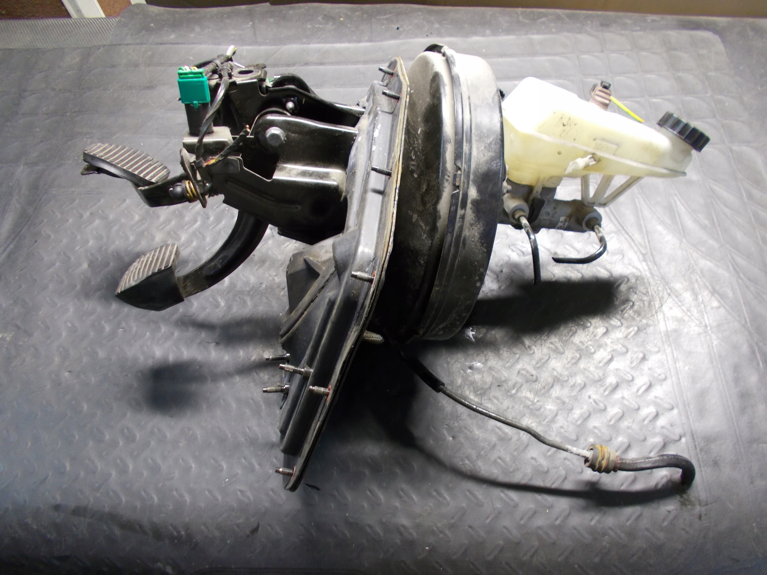 9808646680 - СЕРВОПРИВІД ГАЛЬМА TOYOTA PROACE 1.6 HDI