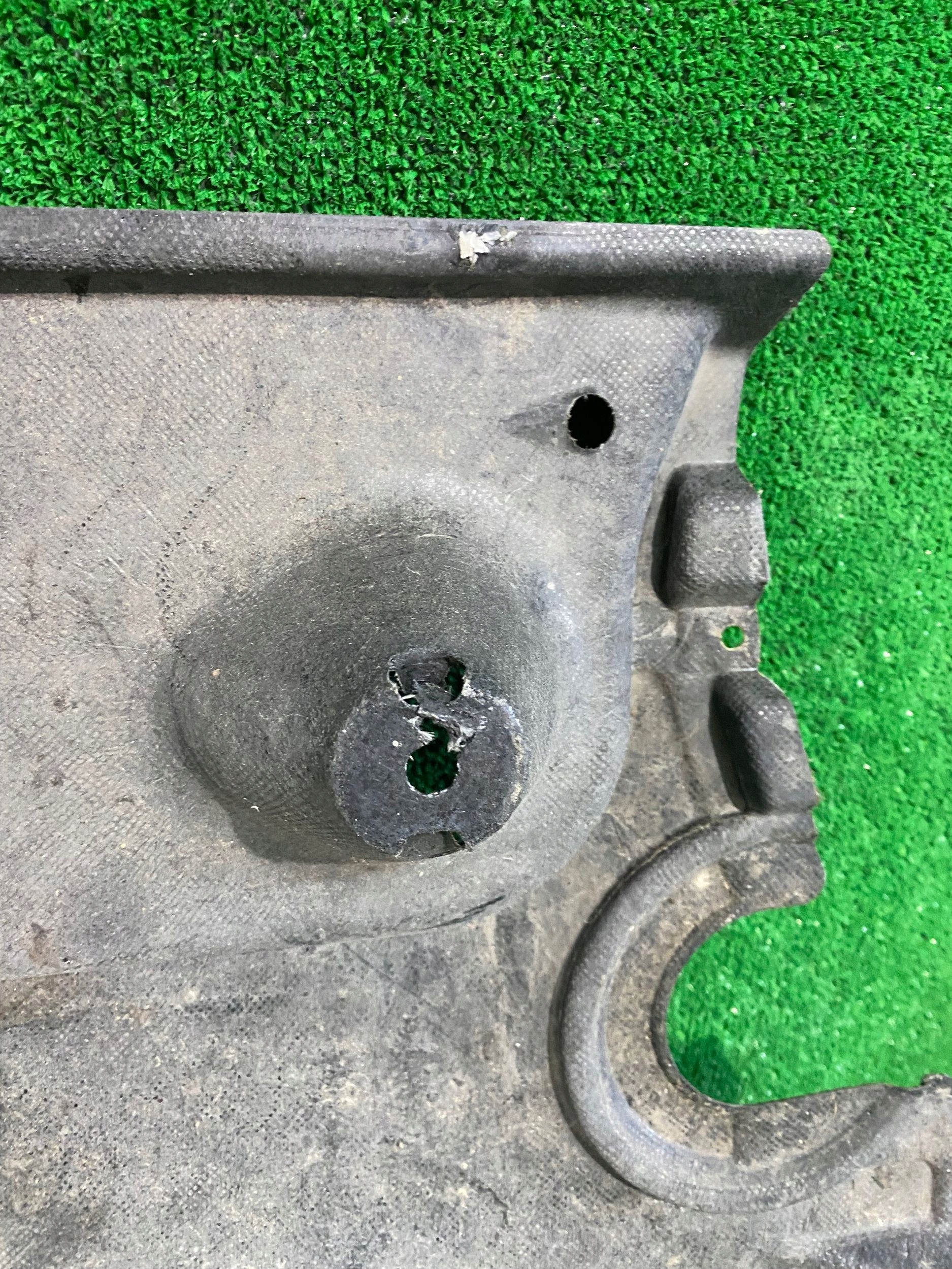 Blende Abdeckung Unterfahrschutz AUDI Q3 II 83A
