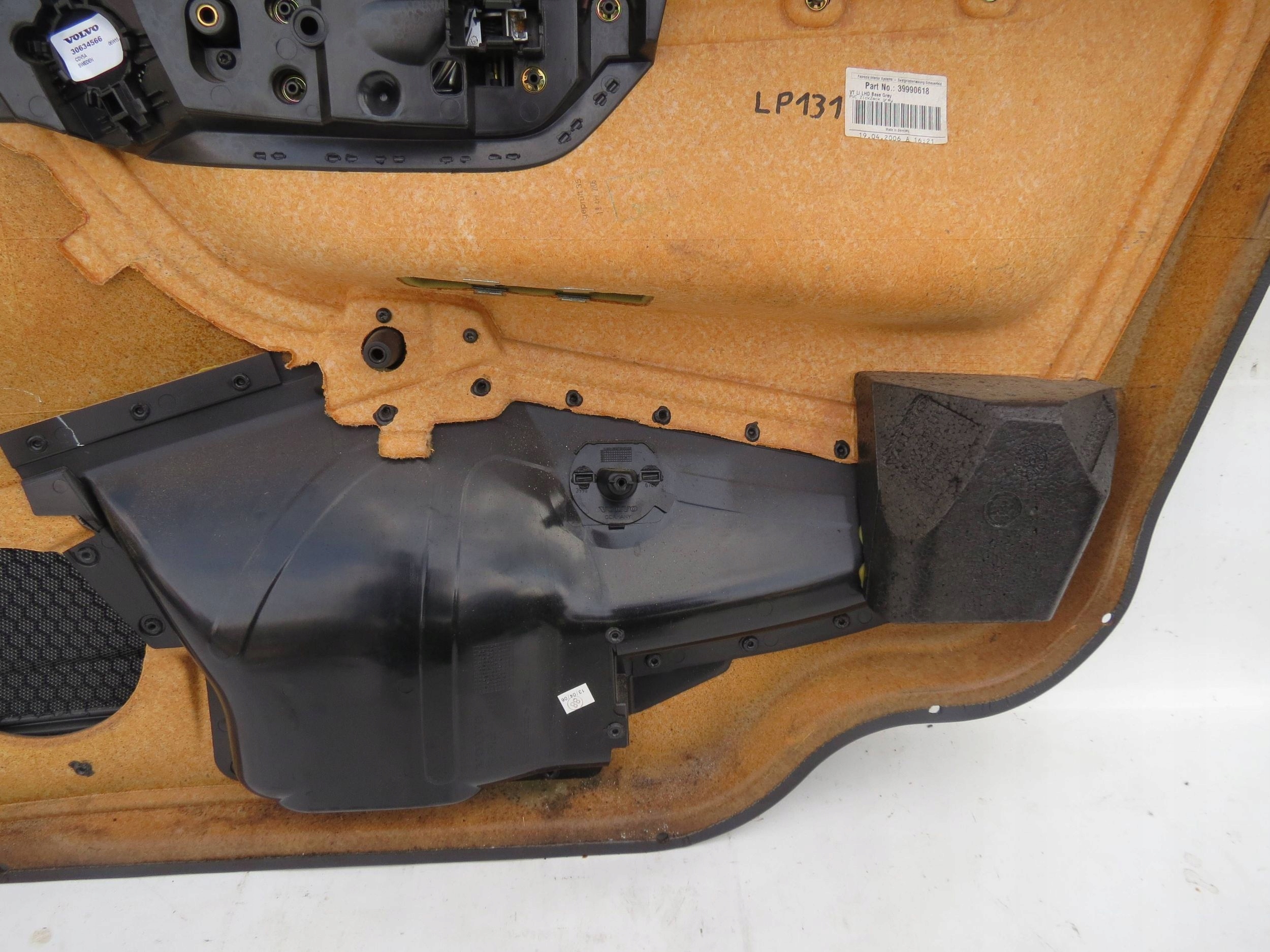 комплект Двери volvo XC70 II 2.4d 185KM 2000-2007r 09193265