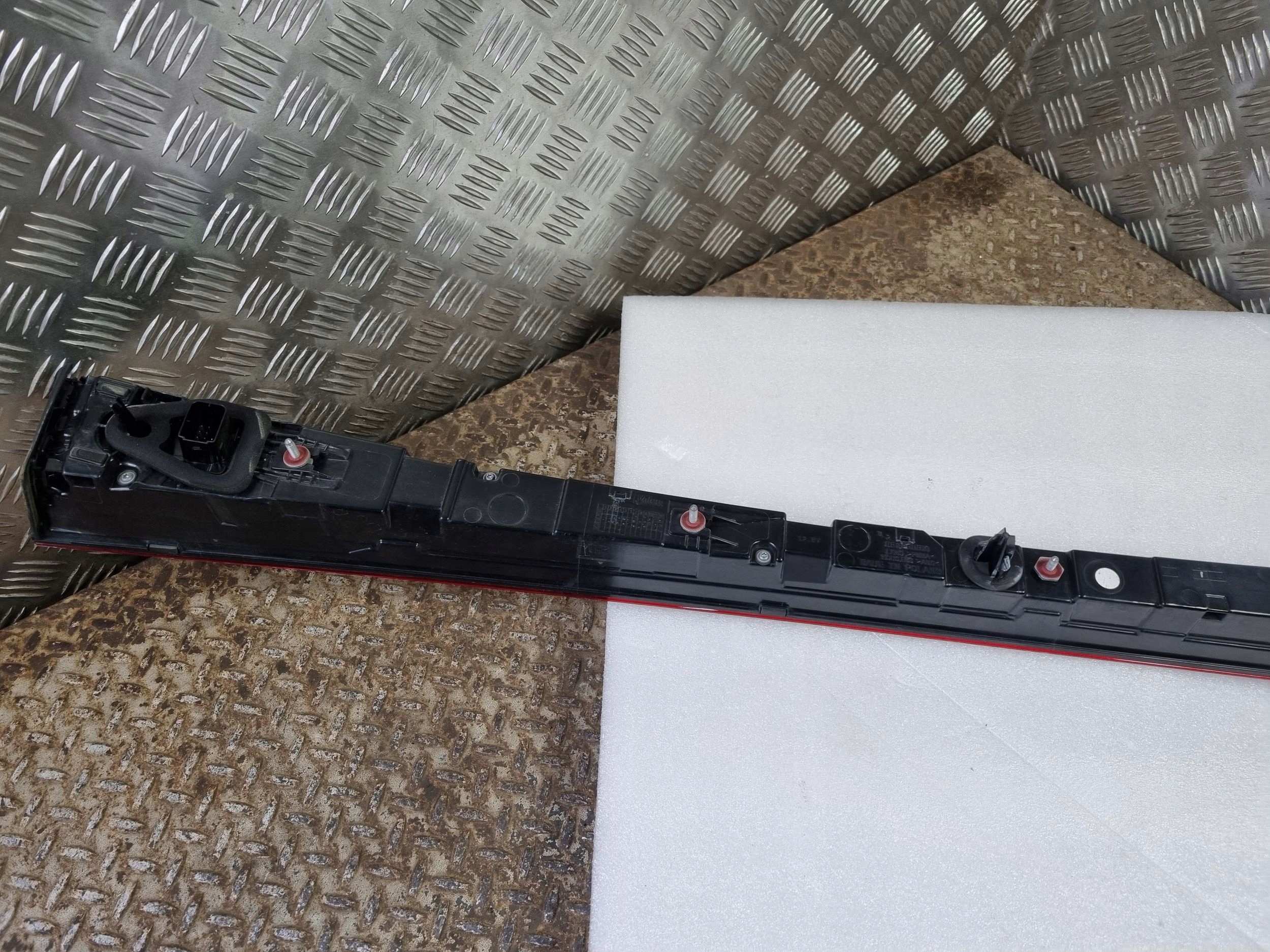 A2979063500 фонарь накладка MERCEDES EQA 250 led оригинал