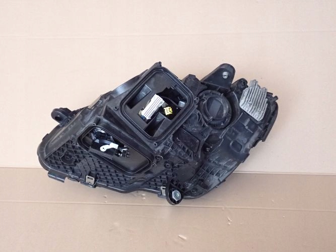 MERCEDES C-KLASA MULTIBEAM LED LIFT reflektor right light right A2059061606