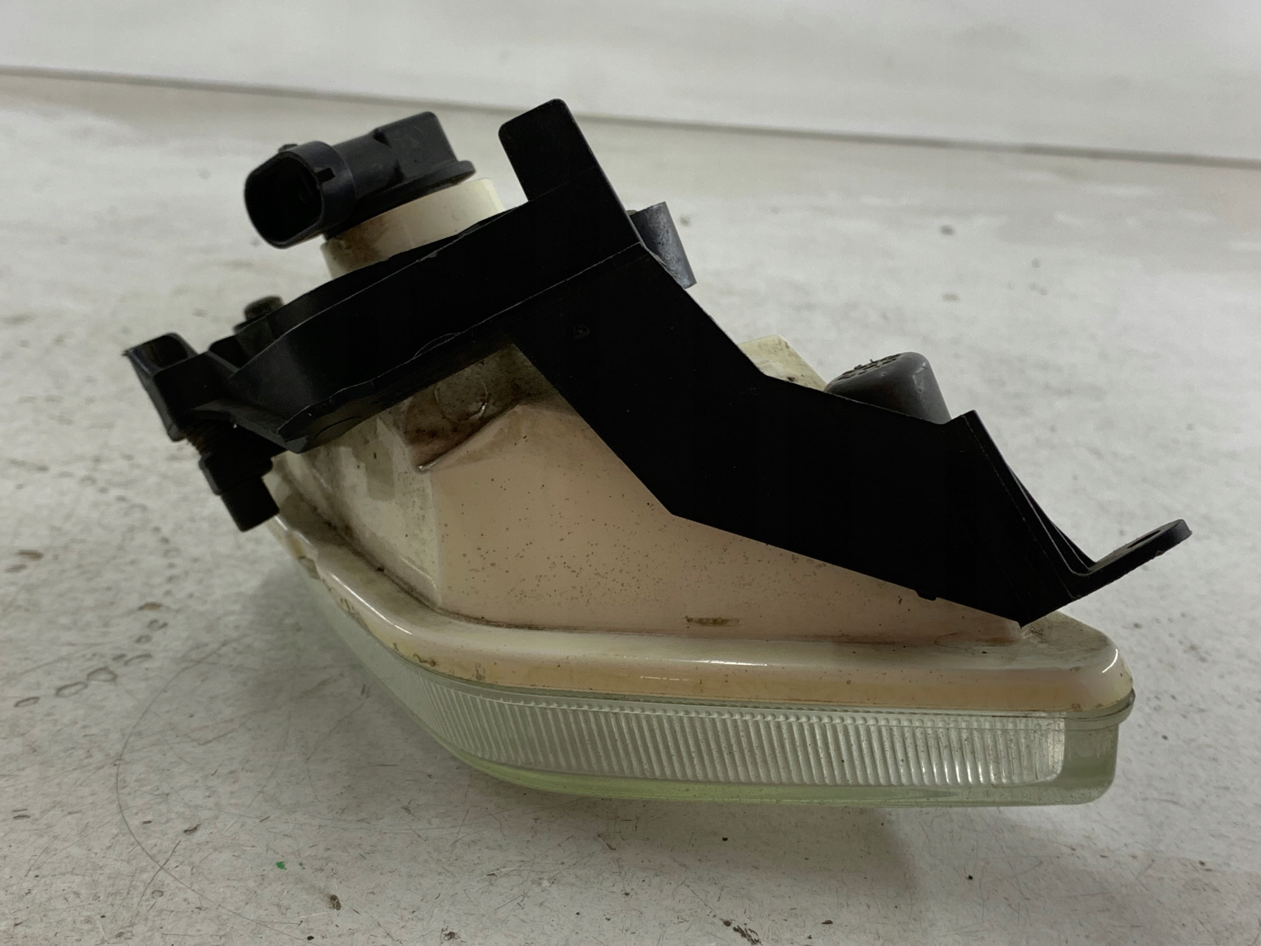 FORD FOCUS MK1 fog light left front 2M5115201AG