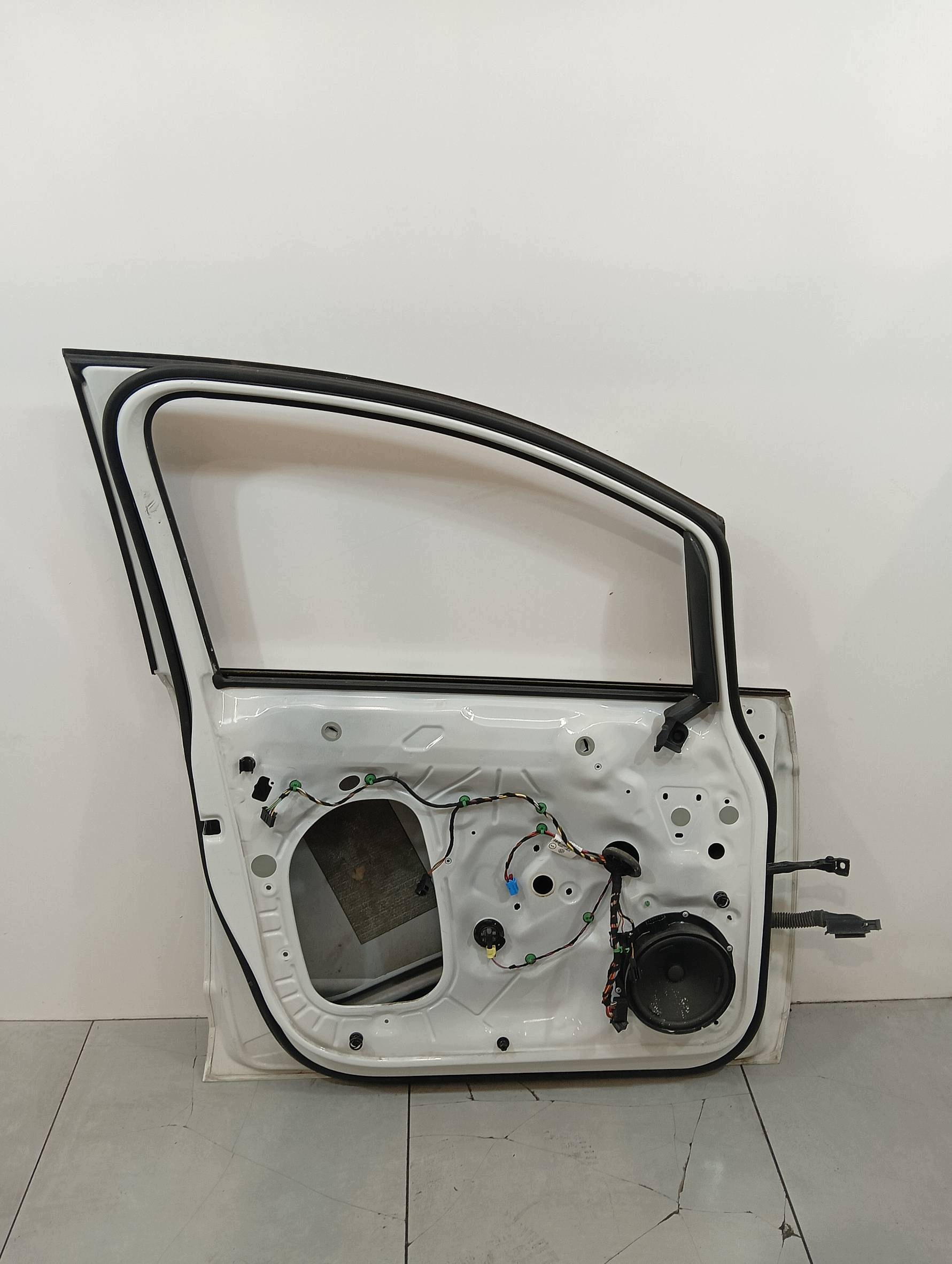 door left front LC9AL VW Volkswagen Touran III (2015- )
