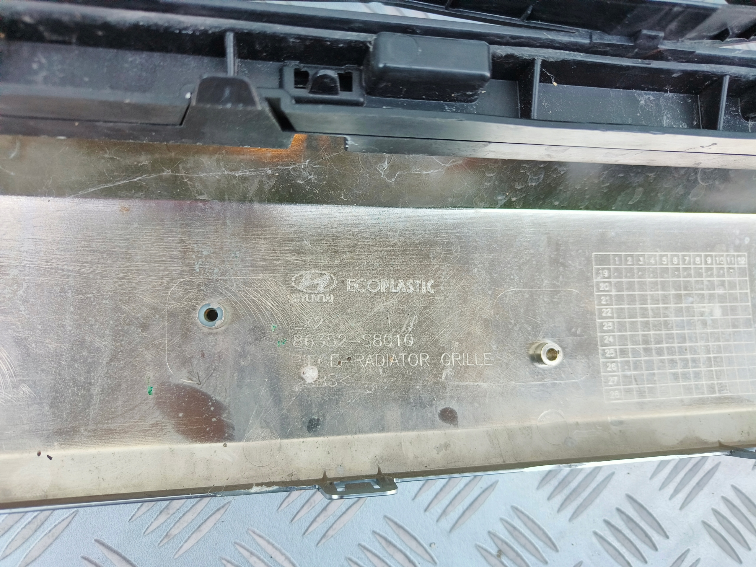 HYUNDAI PALISADE 2020 2021 2022- GRILL ATRAPA CHŁODNICY PRZÓD USA Kolor do lakierowania