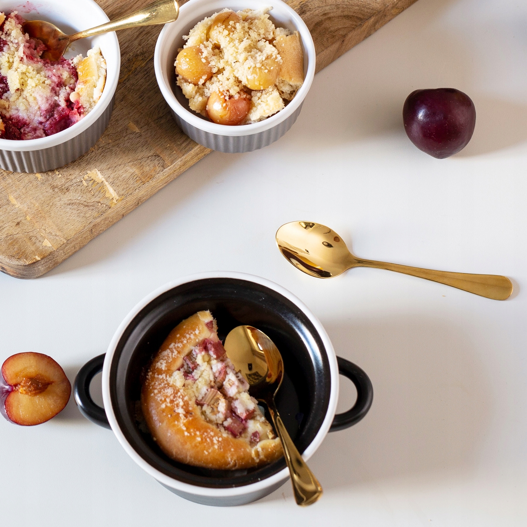 Sztućce złote KOMPLET 4 OS ABELE 16 el HOMLA Liczba osób 4