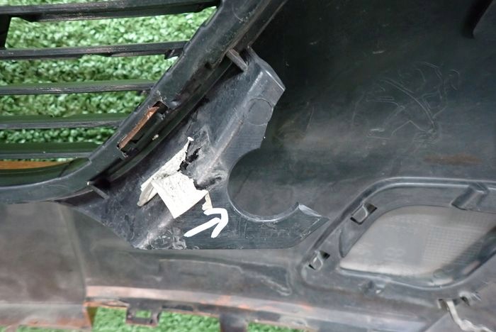 PEUGEOT 2008 II 19- frontstoßstange vorne