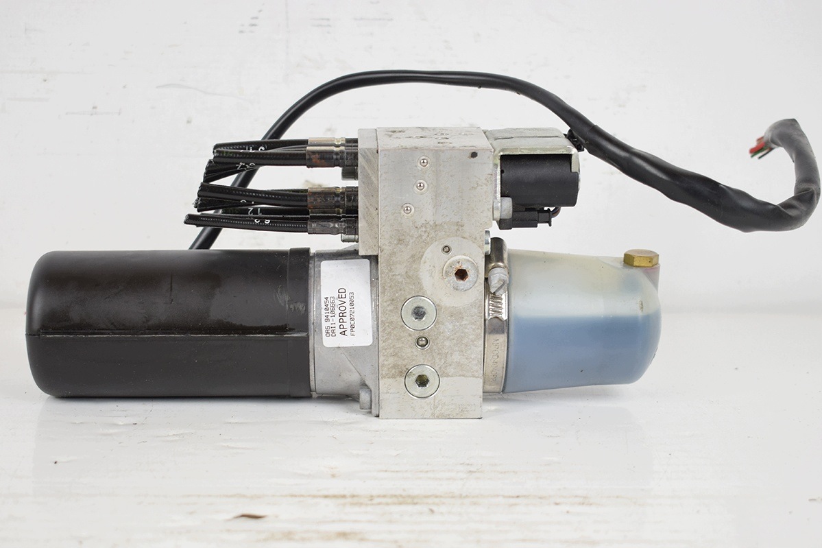 pump roofs * FORD FOCUS MK2 DAI1-106663