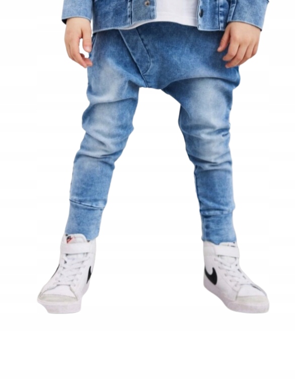 

Afk spodnie jeansowe niebieskie skos 140/146