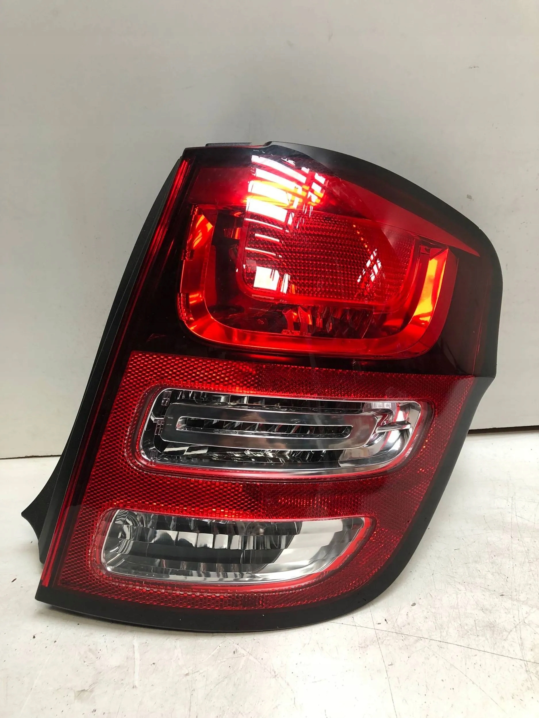 Lampa tył prawy Citroen C3 2011