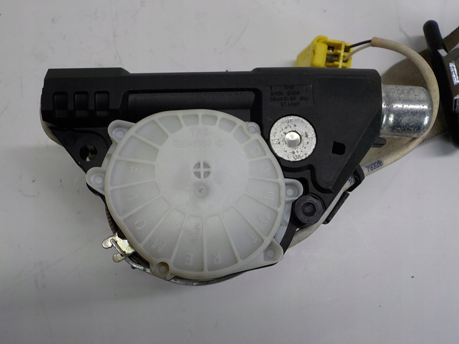 VW EOS Gurten Sicherheits links 1Q2857705 34008570
