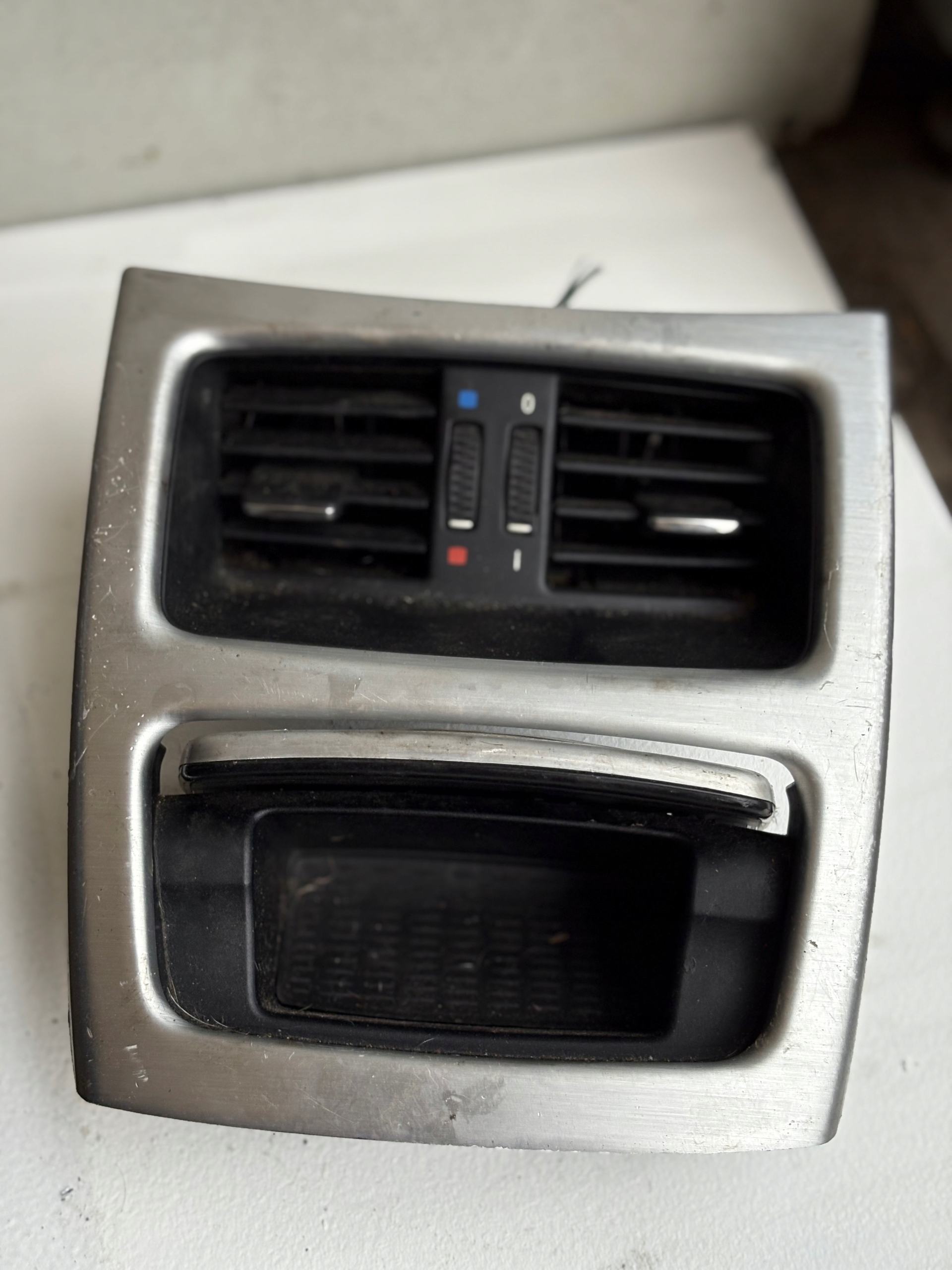 grid air conditioning devices rear part BMW E92 E93 7129556