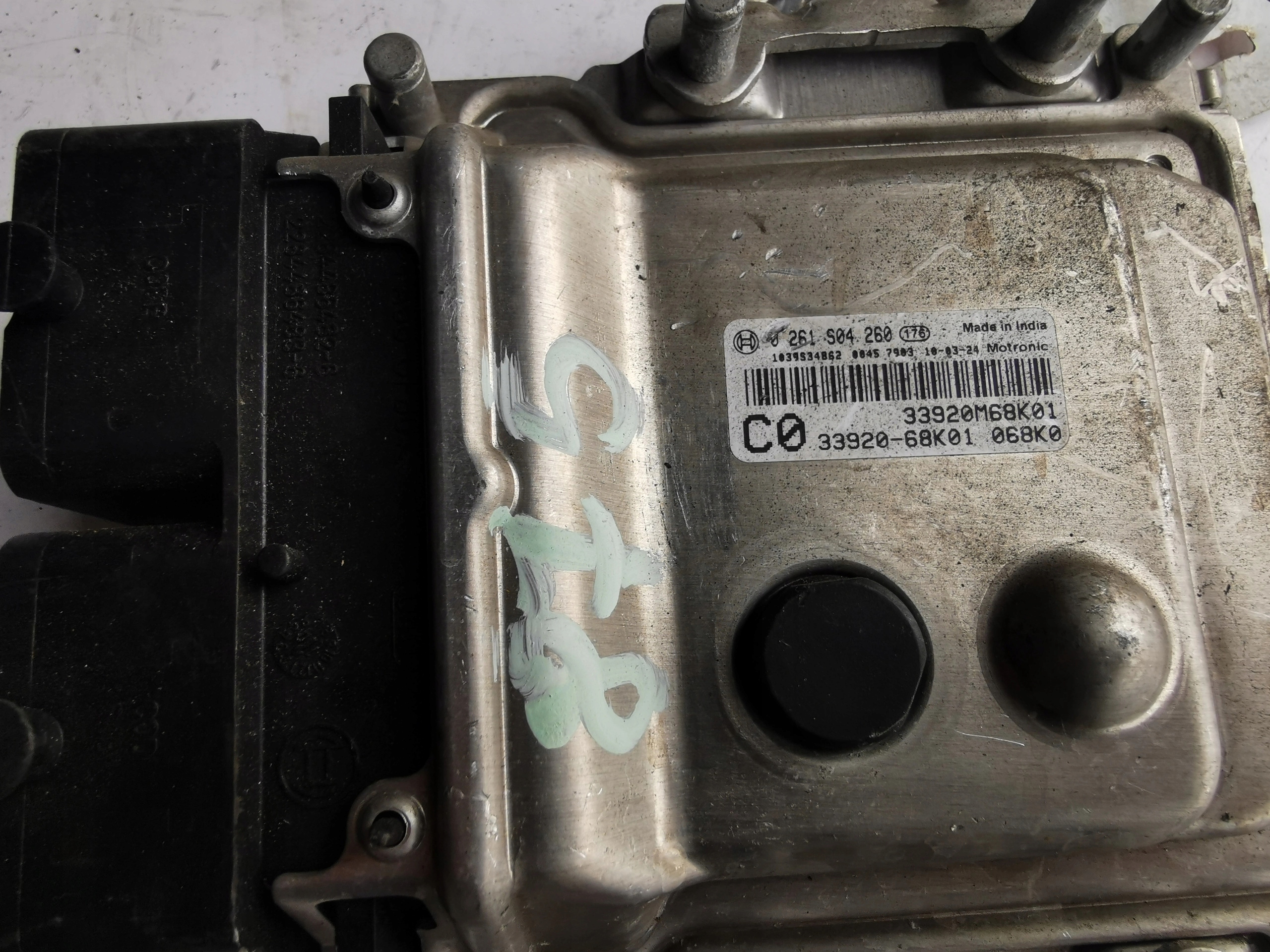 SUZUKI ALTO 1.0B 0261S04260 33920-68K01 Computer E