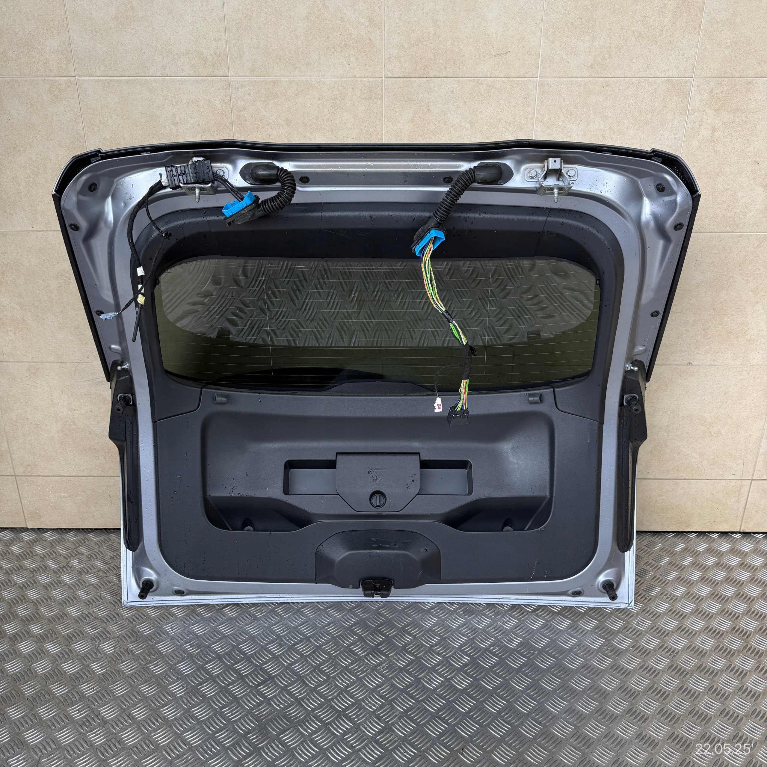 boot doors complete PEUGEOT 2008 II LIFT 2024 ROK KAMERA