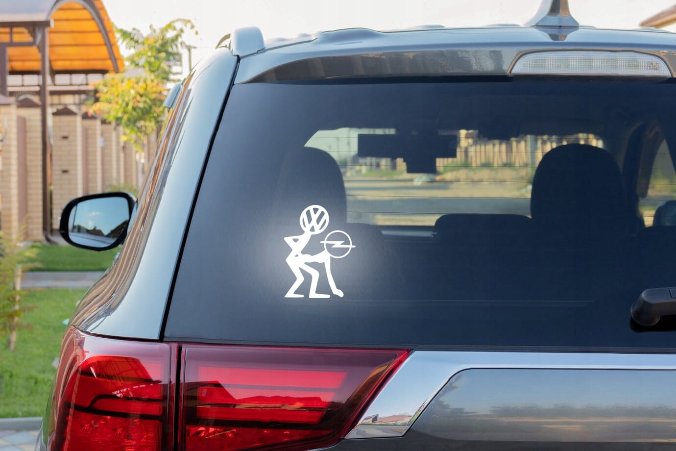 VW vs OPEL - Naklejka na samochód na auto - ODBLAS Producent Inny