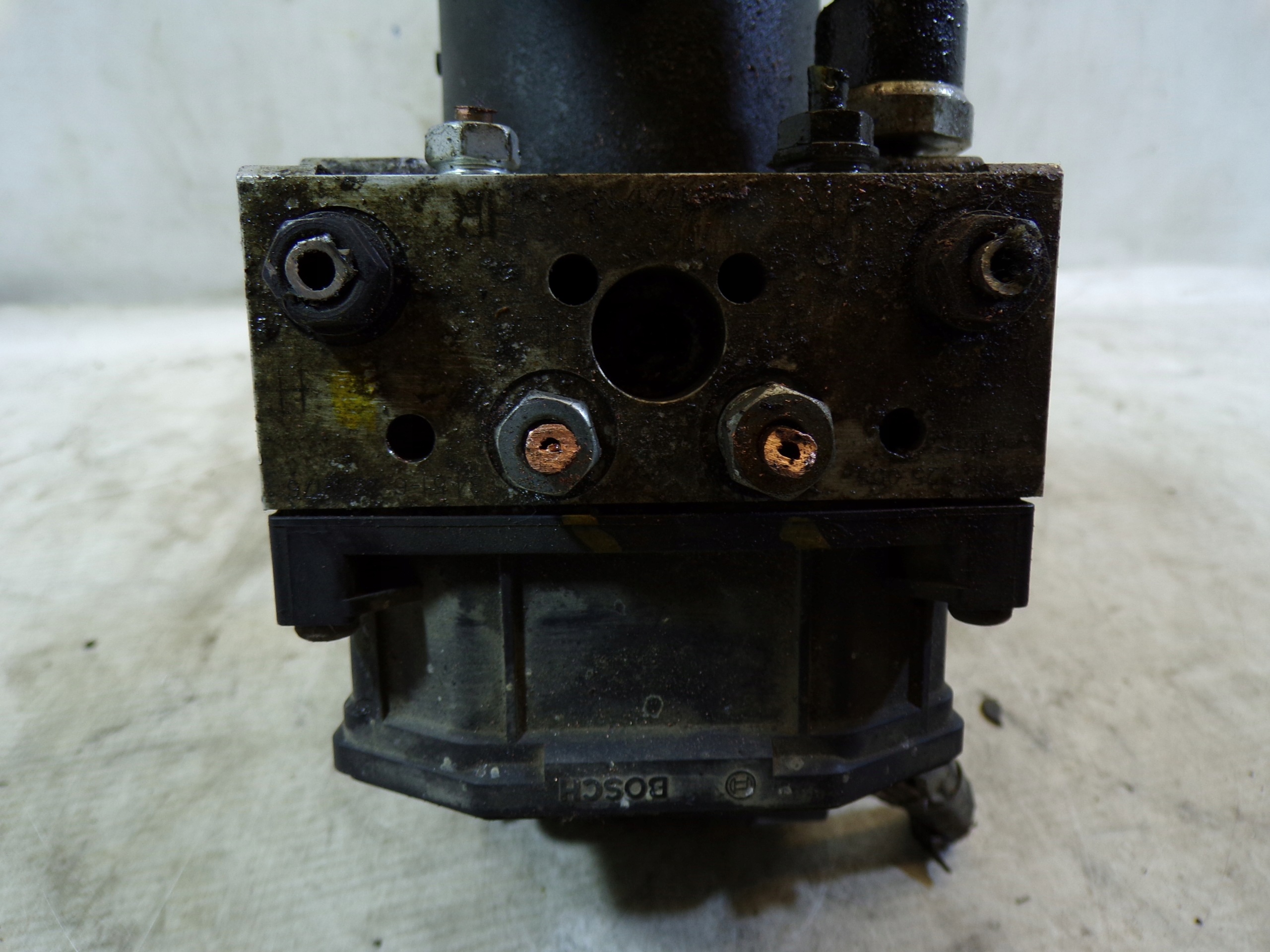 pump ABS BMW X5 E53 0265950004 (1)