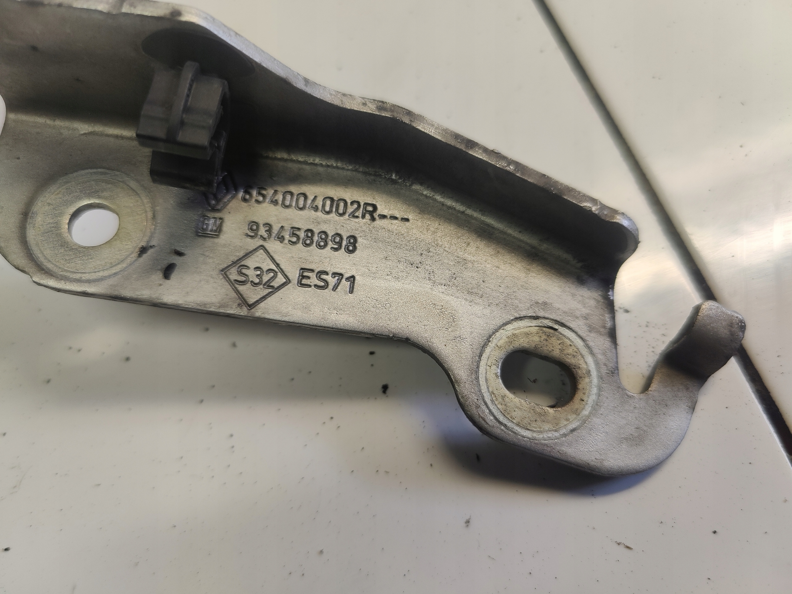TRAFIC III VIVARO 1.6DCI hinge bonnets 654004002R 96458898