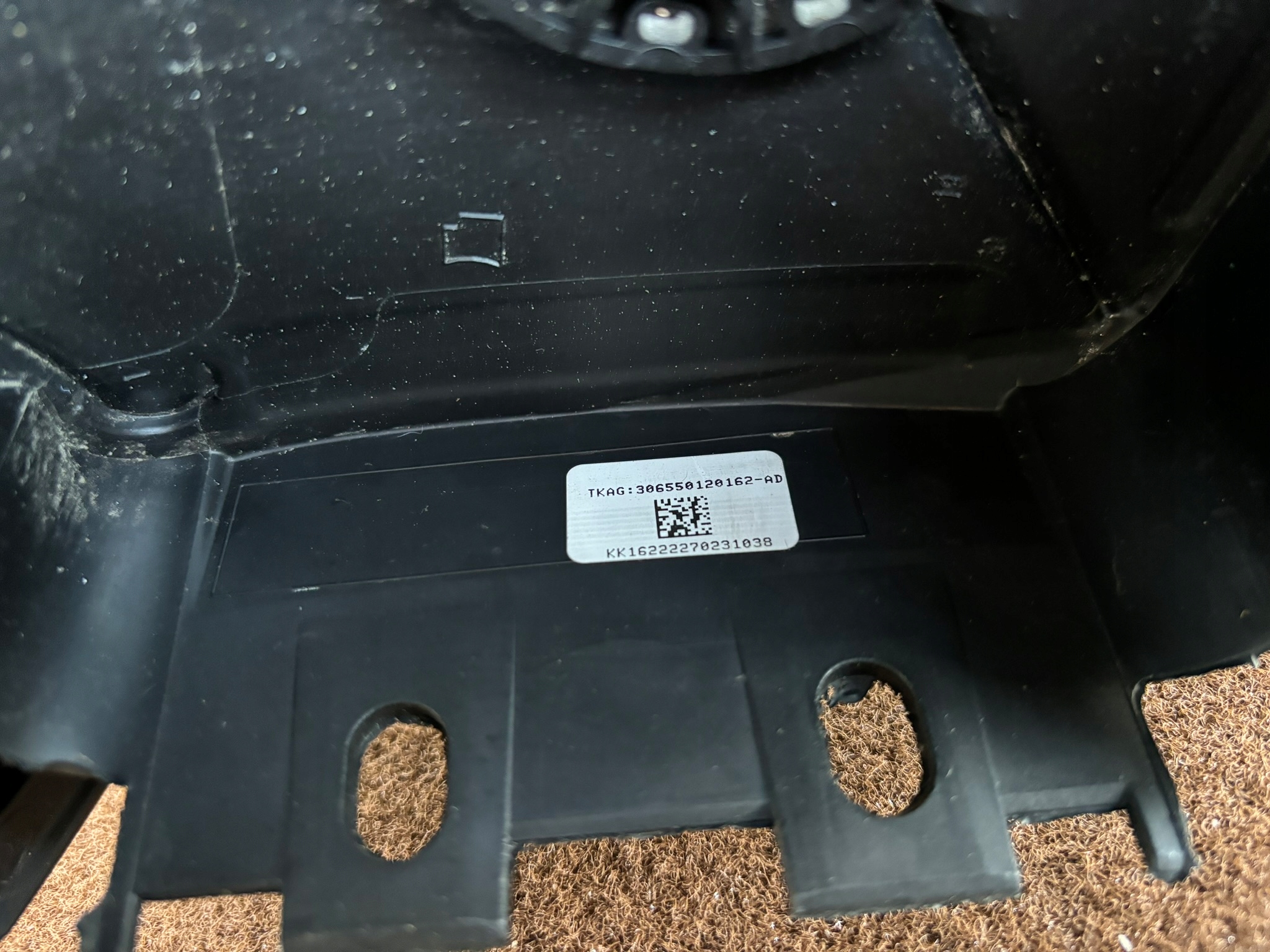 COUVRE W VOLANT MERCEDES SPRINTER 910 ACTROS MP4 3065501 K112/NE714