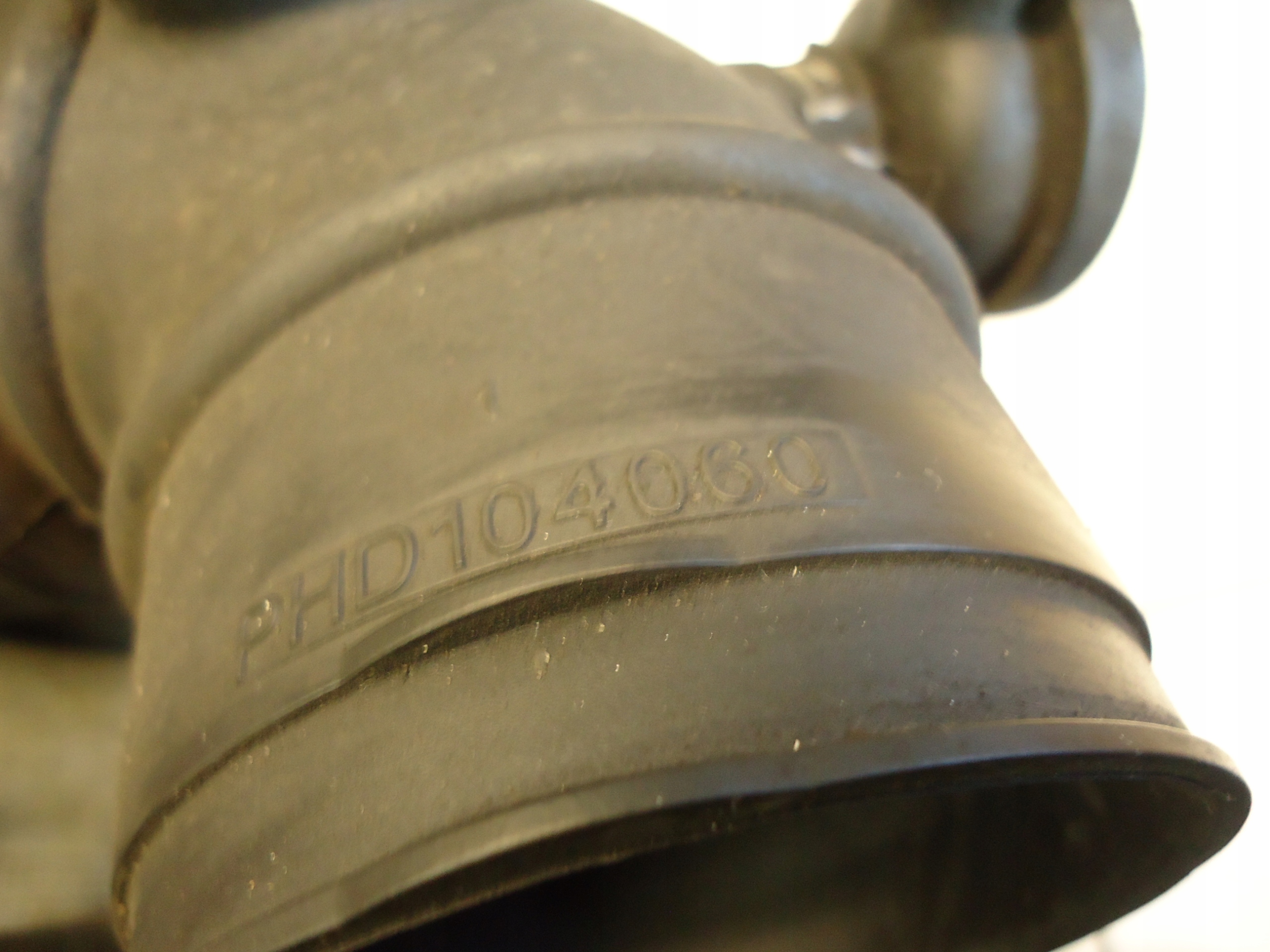 LAND ROVER FREELANDER 2.0 TD4 pipe air hose PHD104060