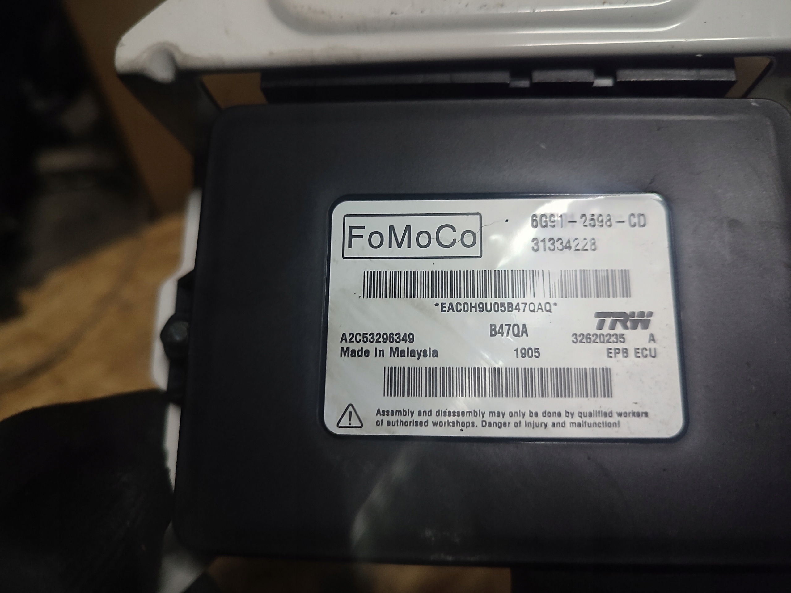 module electric brake control unit VOLVO XC60 and 6G91-2598-CD 31334228