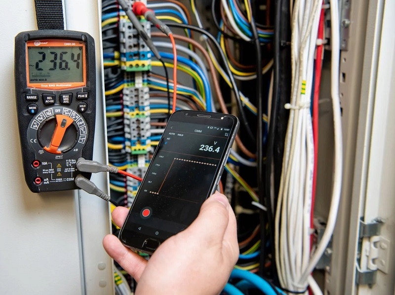 Multimetr cyfrowy przemysłowy CMM-30 Sonel Bluetooth IP67 Marka Sonel