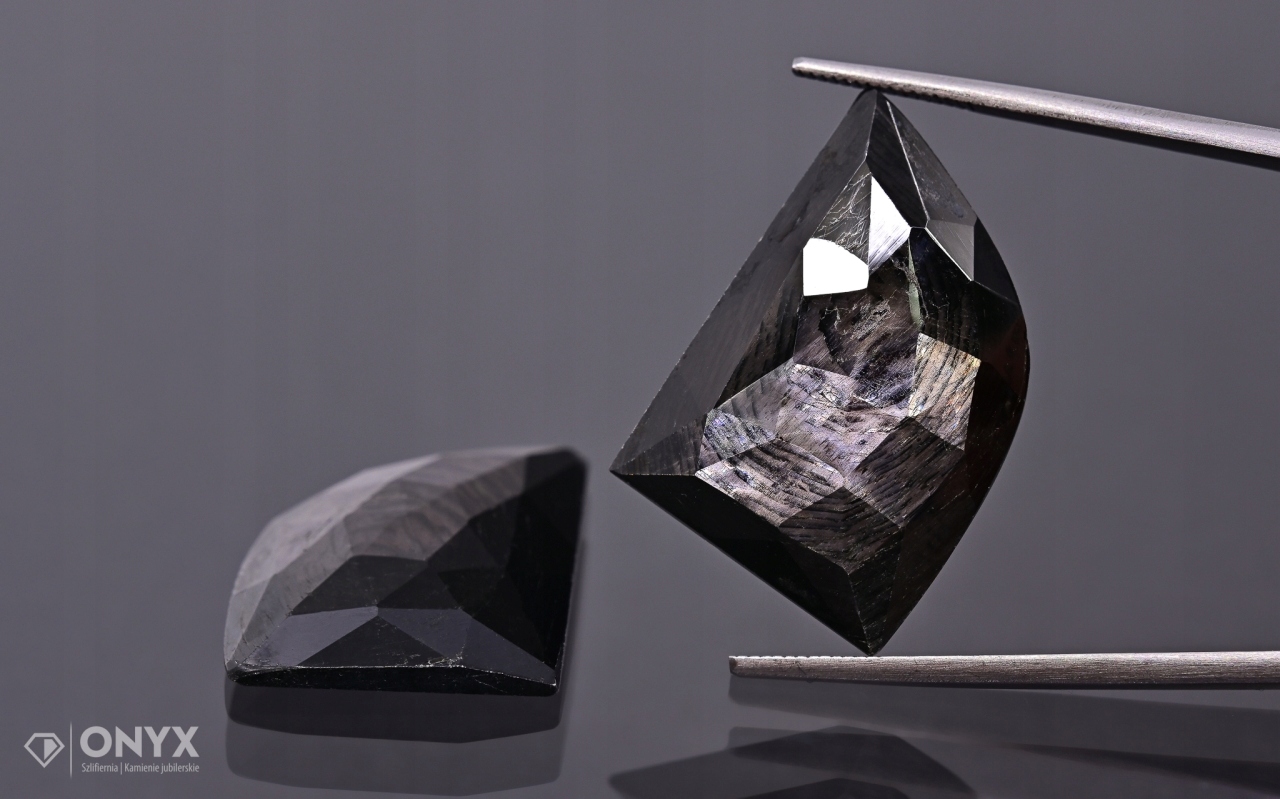 Granátové jablko hvězdicové fazetované rozeta Para neregul