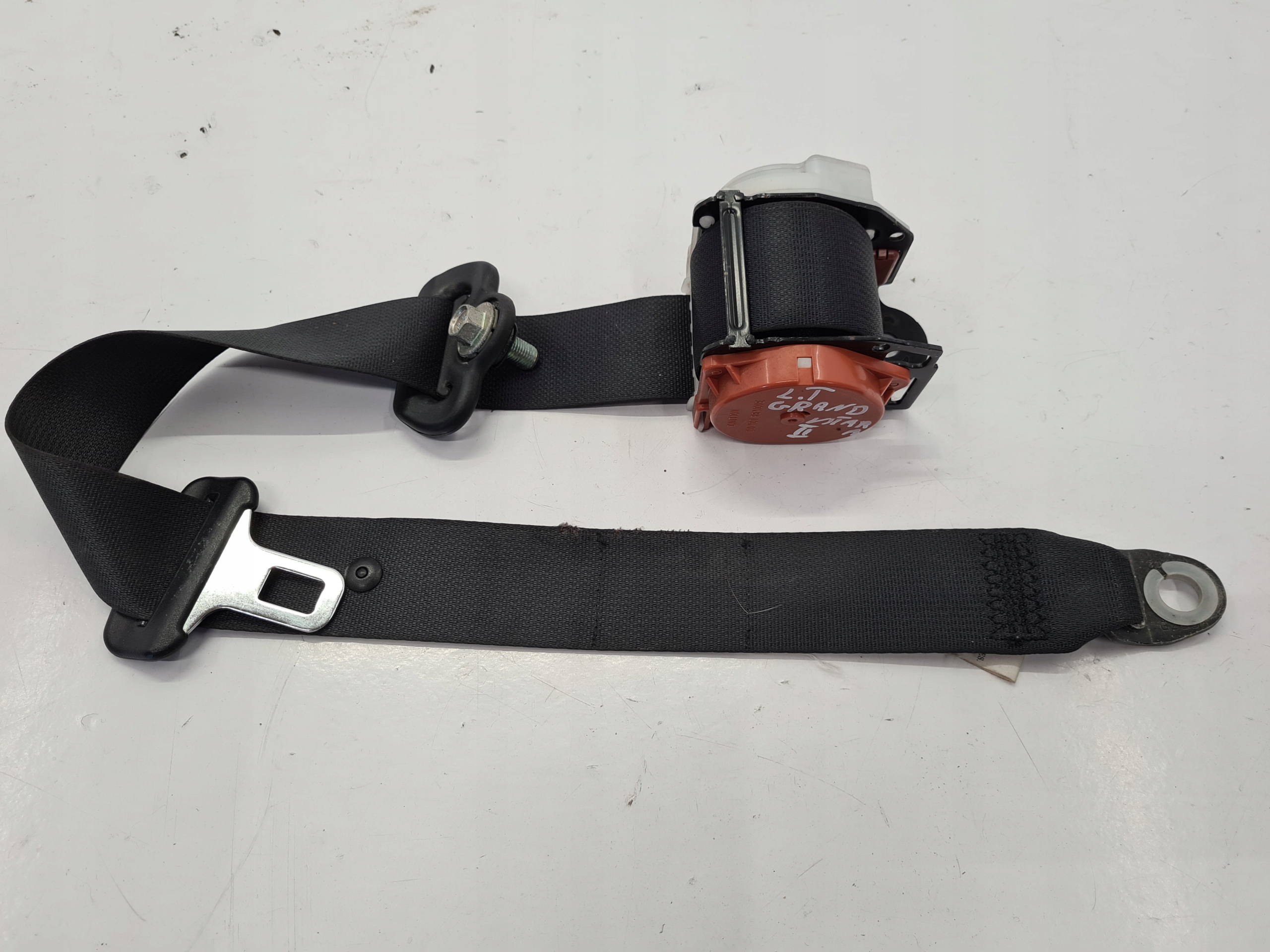 SUZUKI VITARA II РЕМЕНЬ БЕЗОПАСНОСТИ ЛЕВЫЙ ЗАДНИЙ