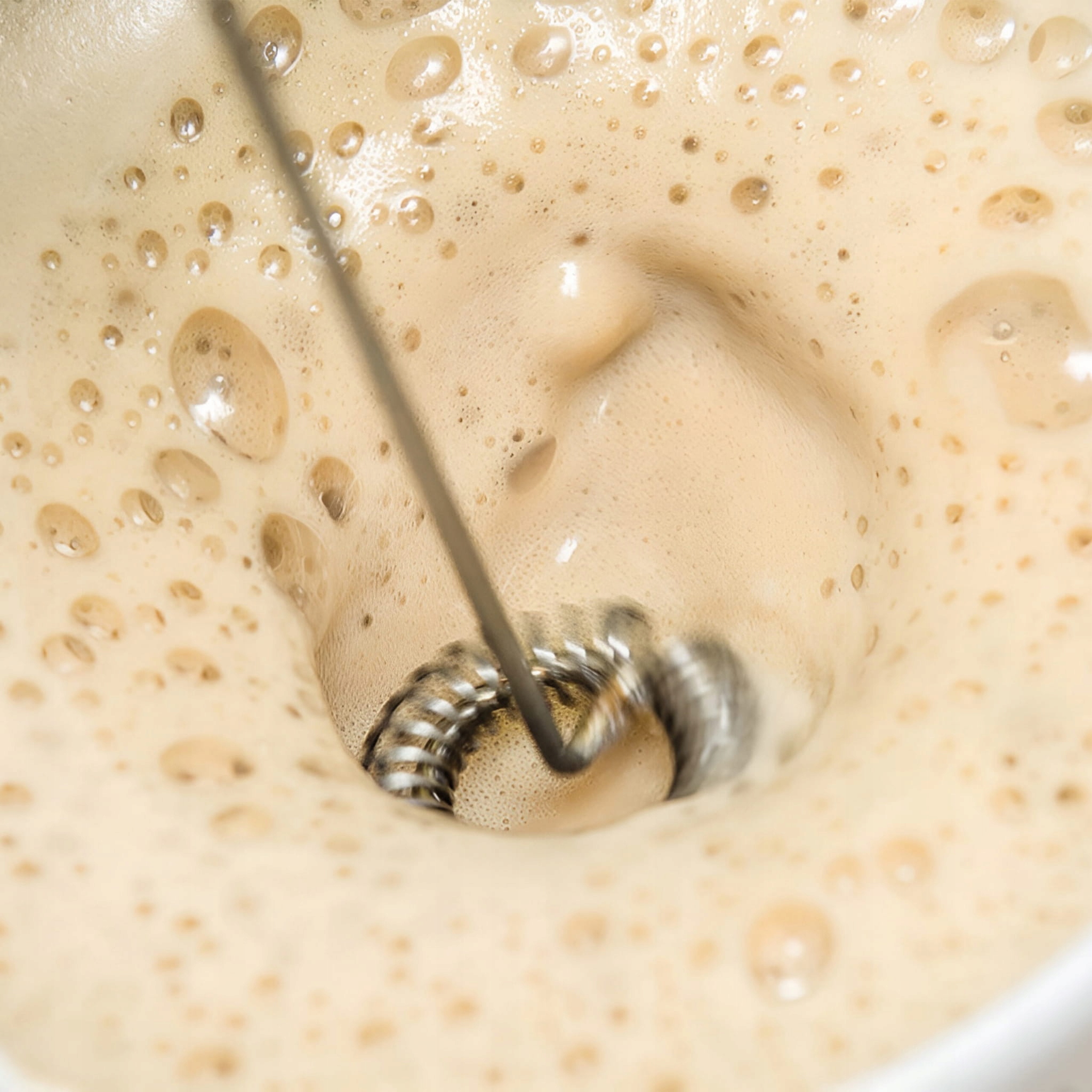 SPIENIACZ UBIJACZ DO MLEKA KAWY MINI MIKSER KOLOR Rodzaj ręczny