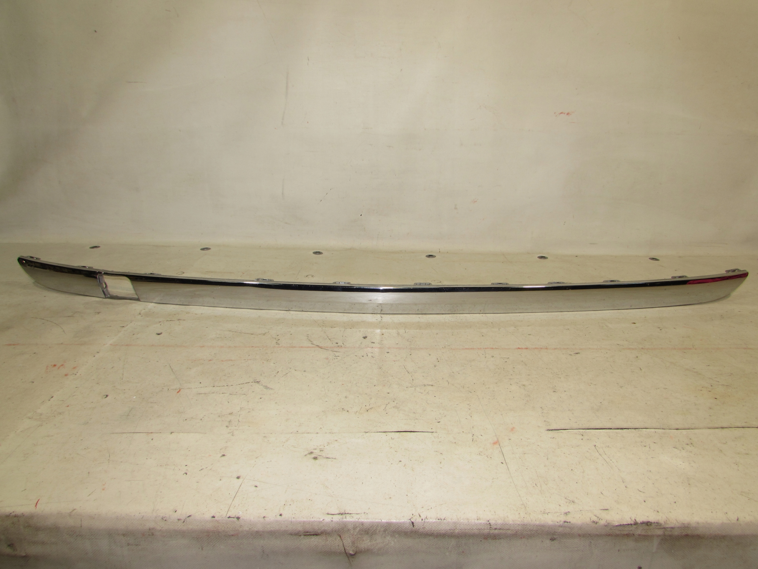 A1668852474 - ХРОМИРОВАННАЯ НАКЛАДКА БАМПЕРА MERCEDES GLE