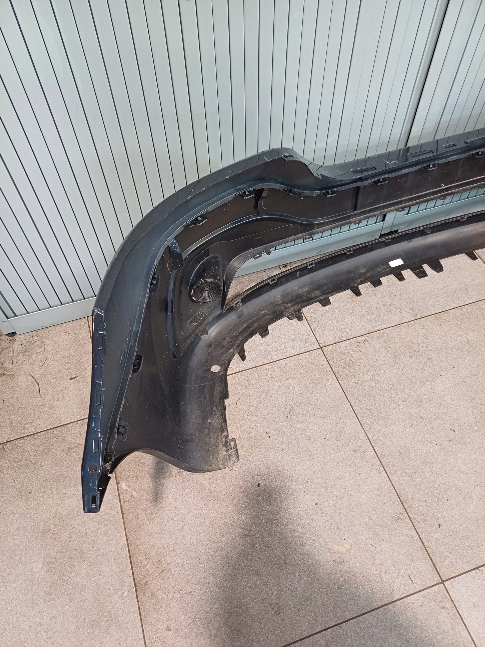 nárazník predok predný RENAULT TRAFIC 3 III 620223380R