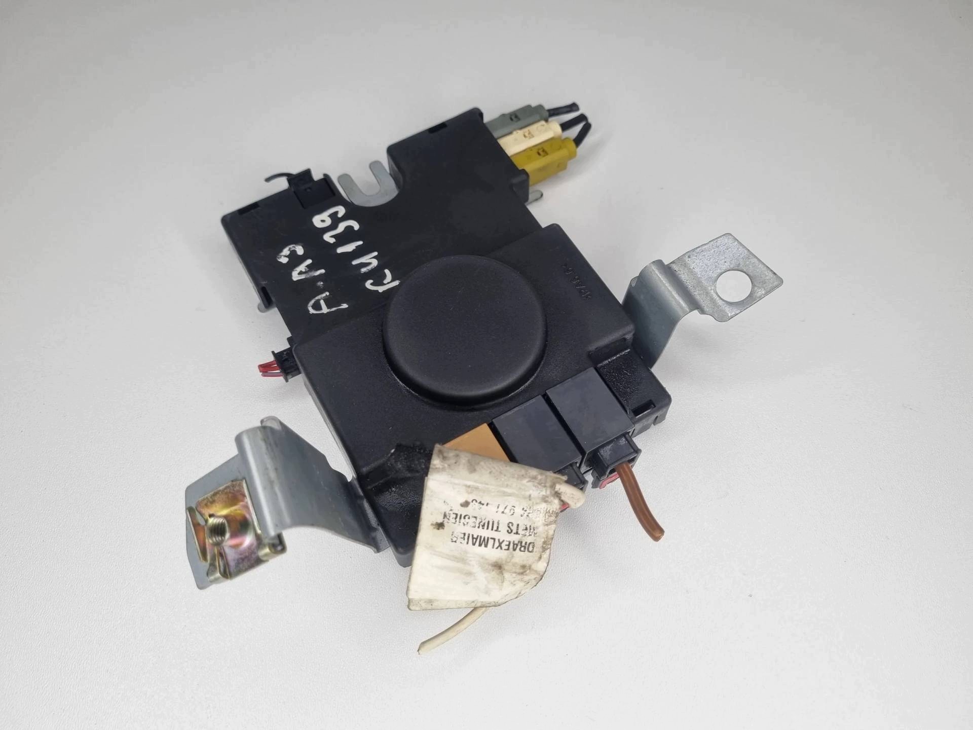 amplifier anteny Audi A3 8P 2005 8P3035225