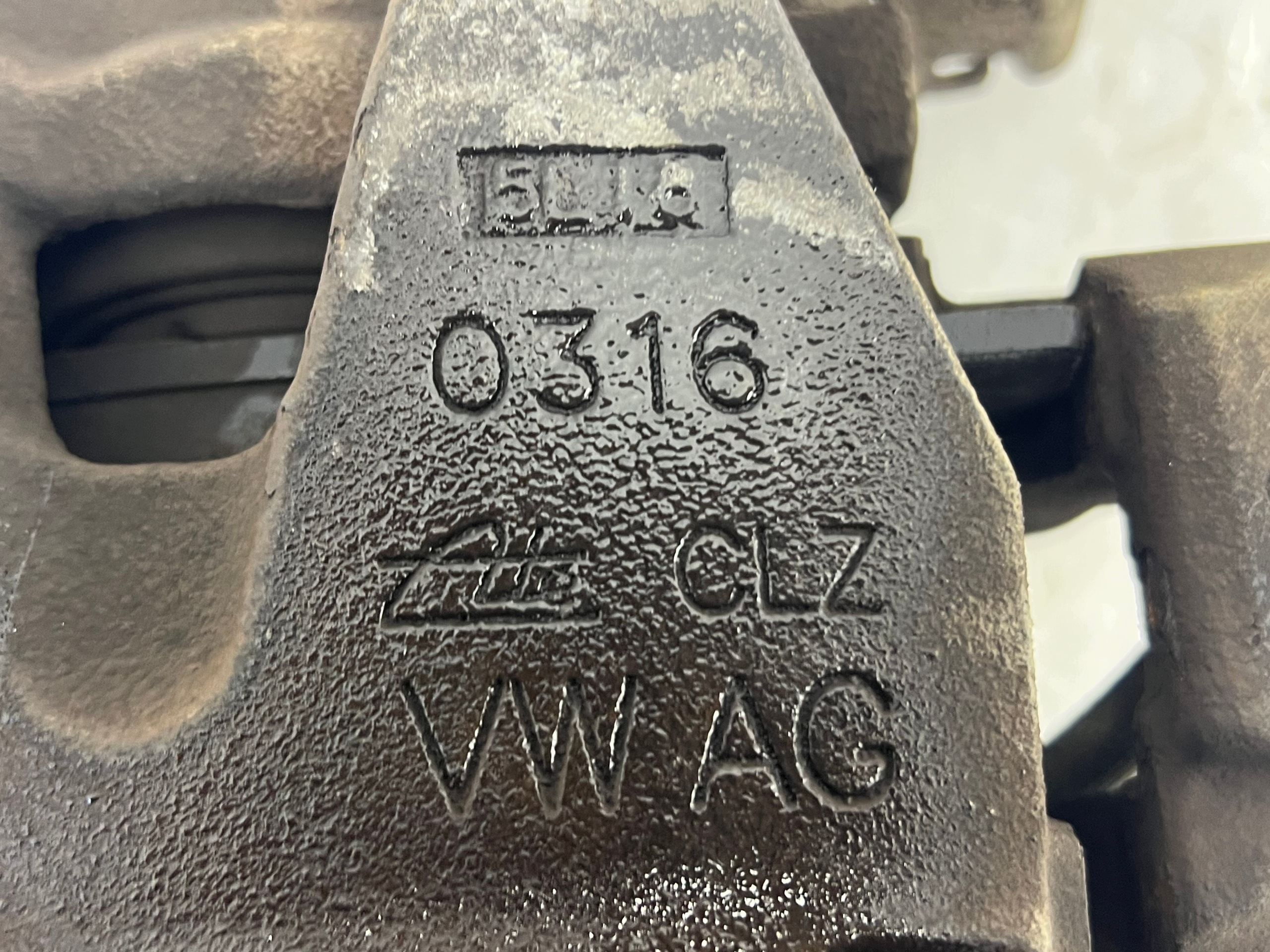 caliper brake right front AUDI A4 B9 8W06BQ