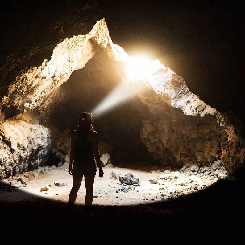 LATARKA CZOŁOWA 5x LED CREE LAMPKA CZOŁÓWKA BARDZO MOCNA ZESTAW 2X AKU Model LAMPKA NA AKUMULATOR