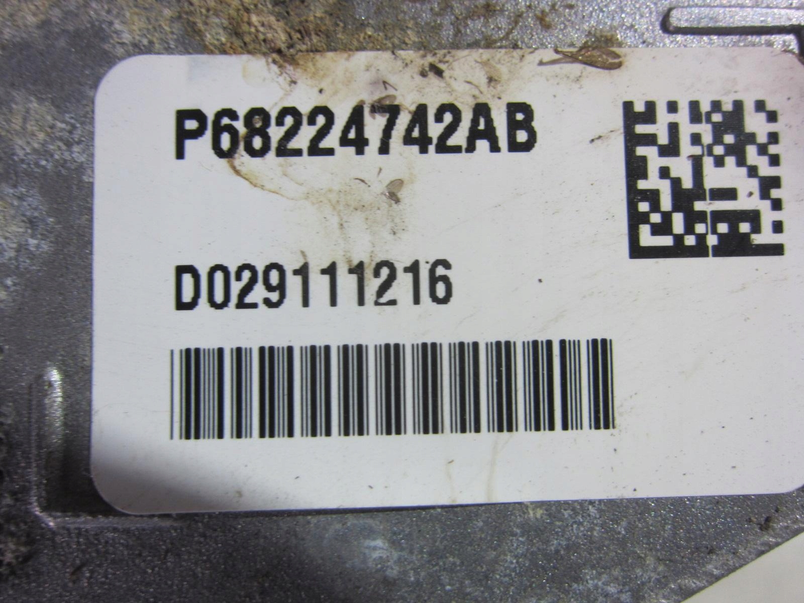 CHRYSLER PACIFICA engine mount P L P68224742AB