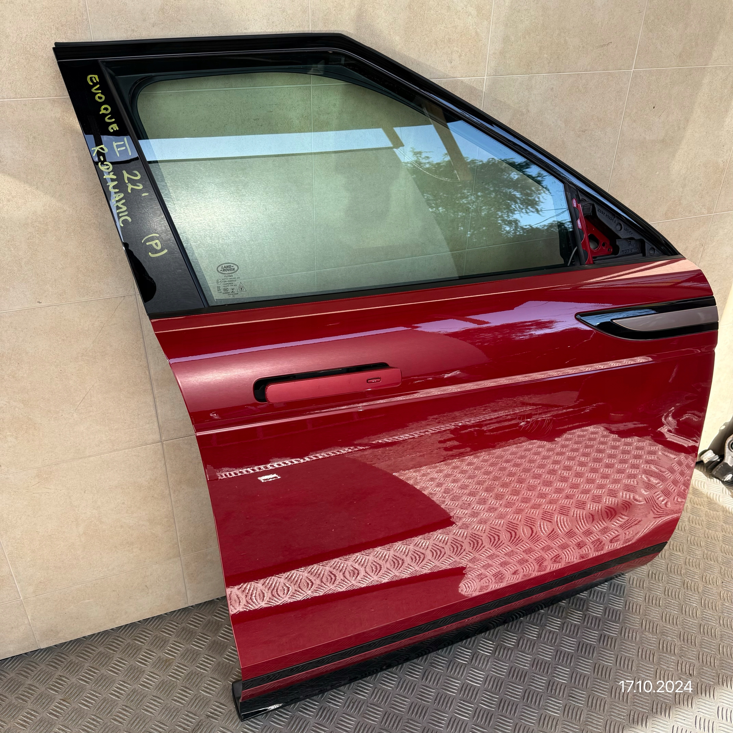 door complete front right RANGE ROVER EVOQUE II R-DYNAMIC 2022 year
